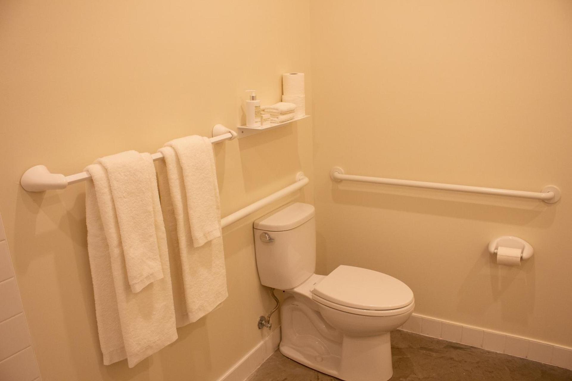 Travelers Hotel photo 29