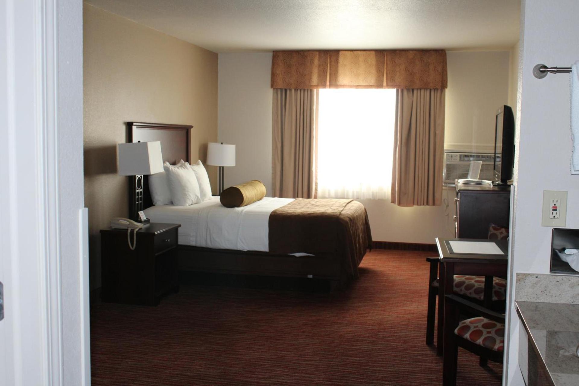 Best Western Plus Concord Inn photo 48