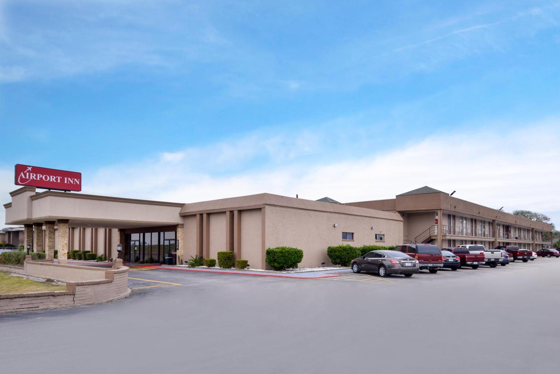 Airport Inn photo 2