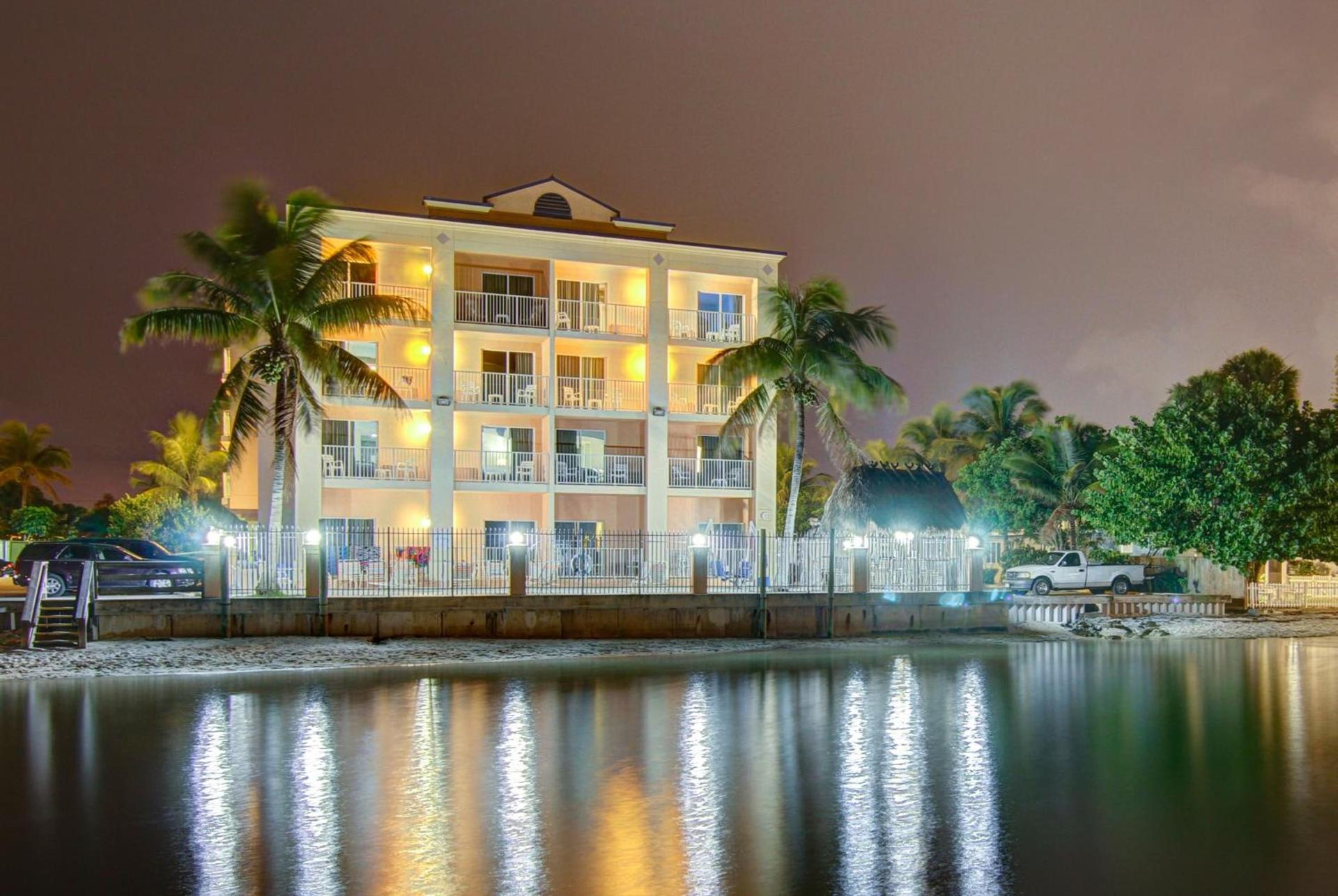 Hutchinson Island Hotel photo 23