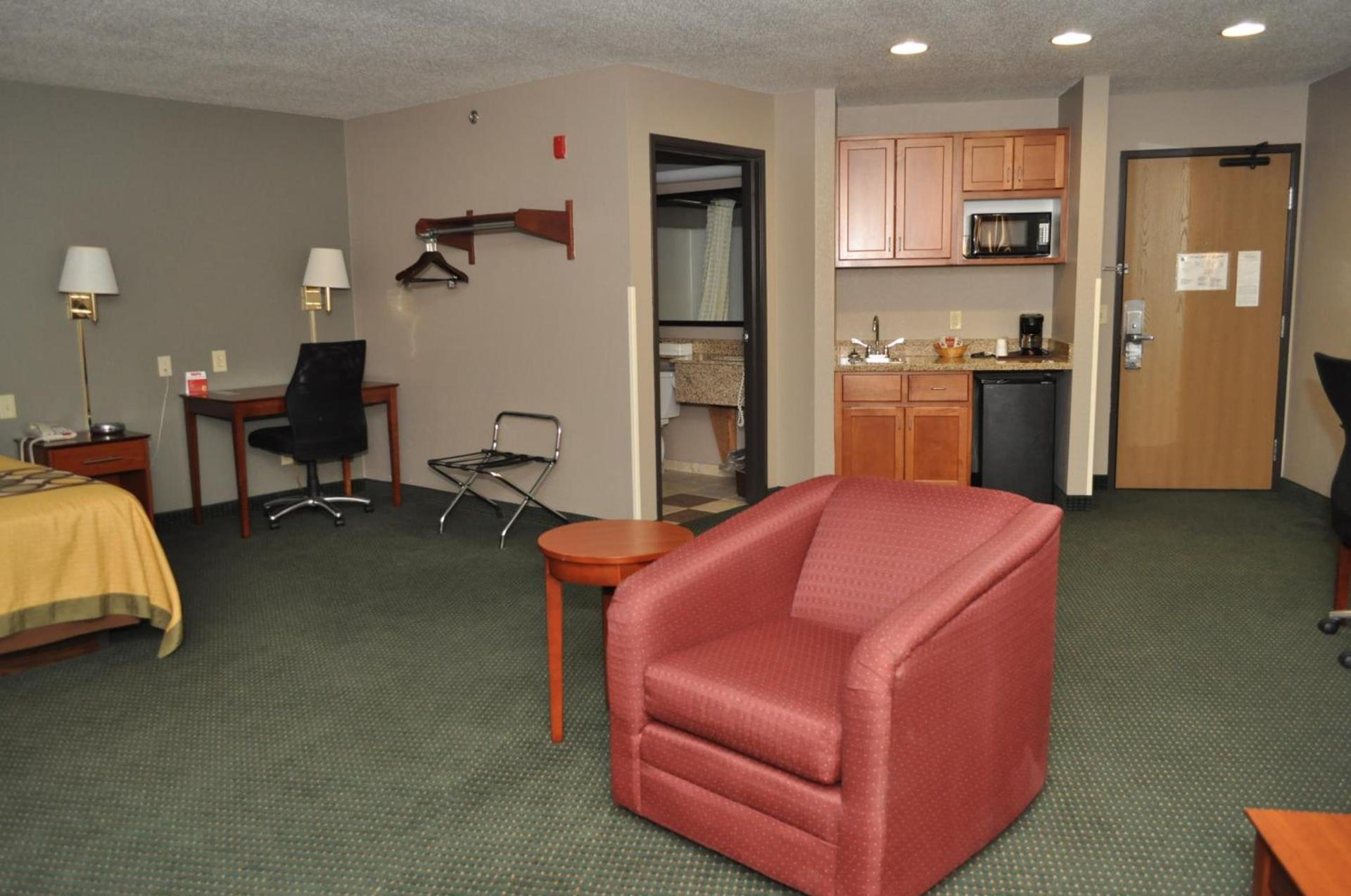 Super 8 by Wyndham Clearfield photo 50