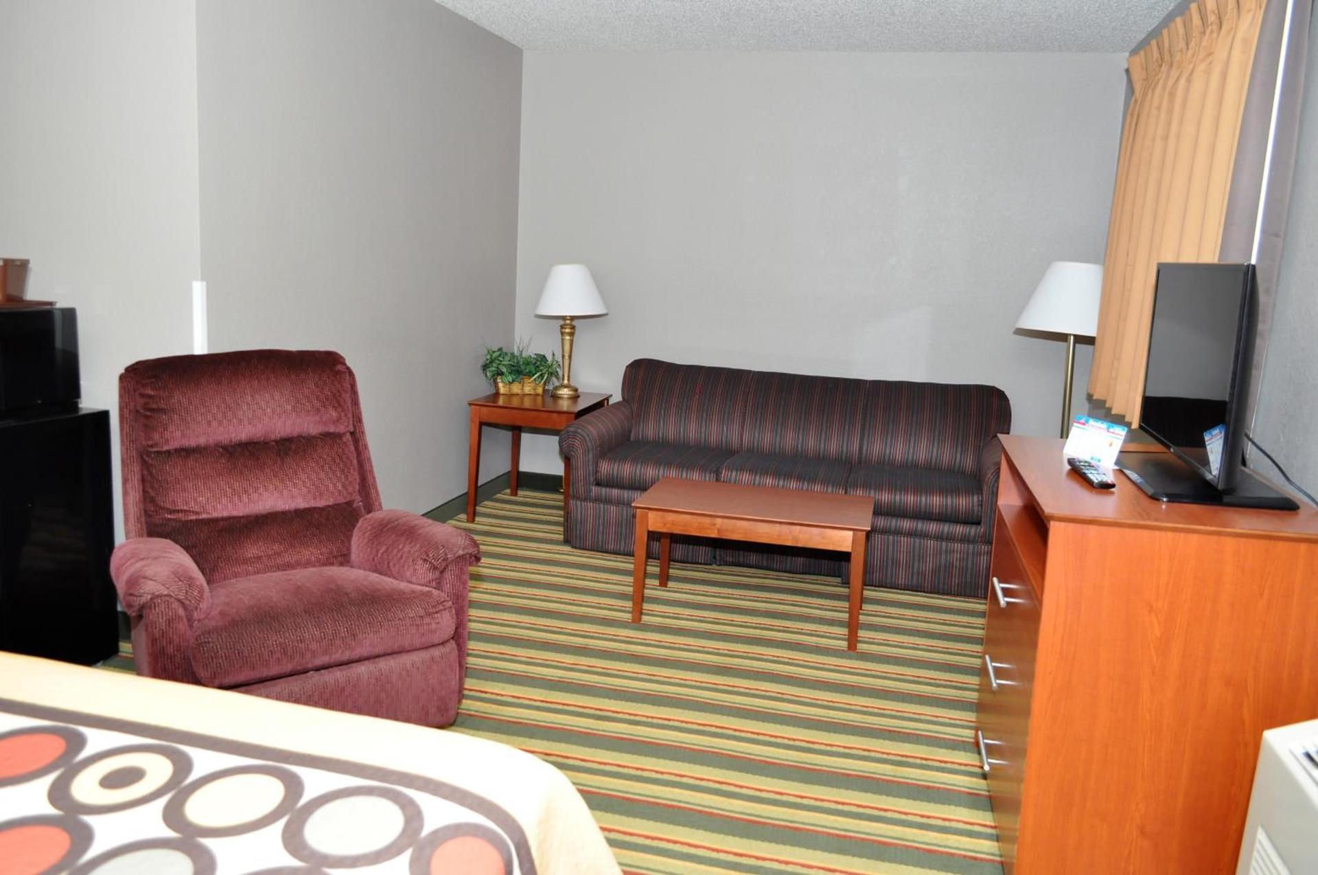 Super 8 by Wyndham Clearfield photo 29
