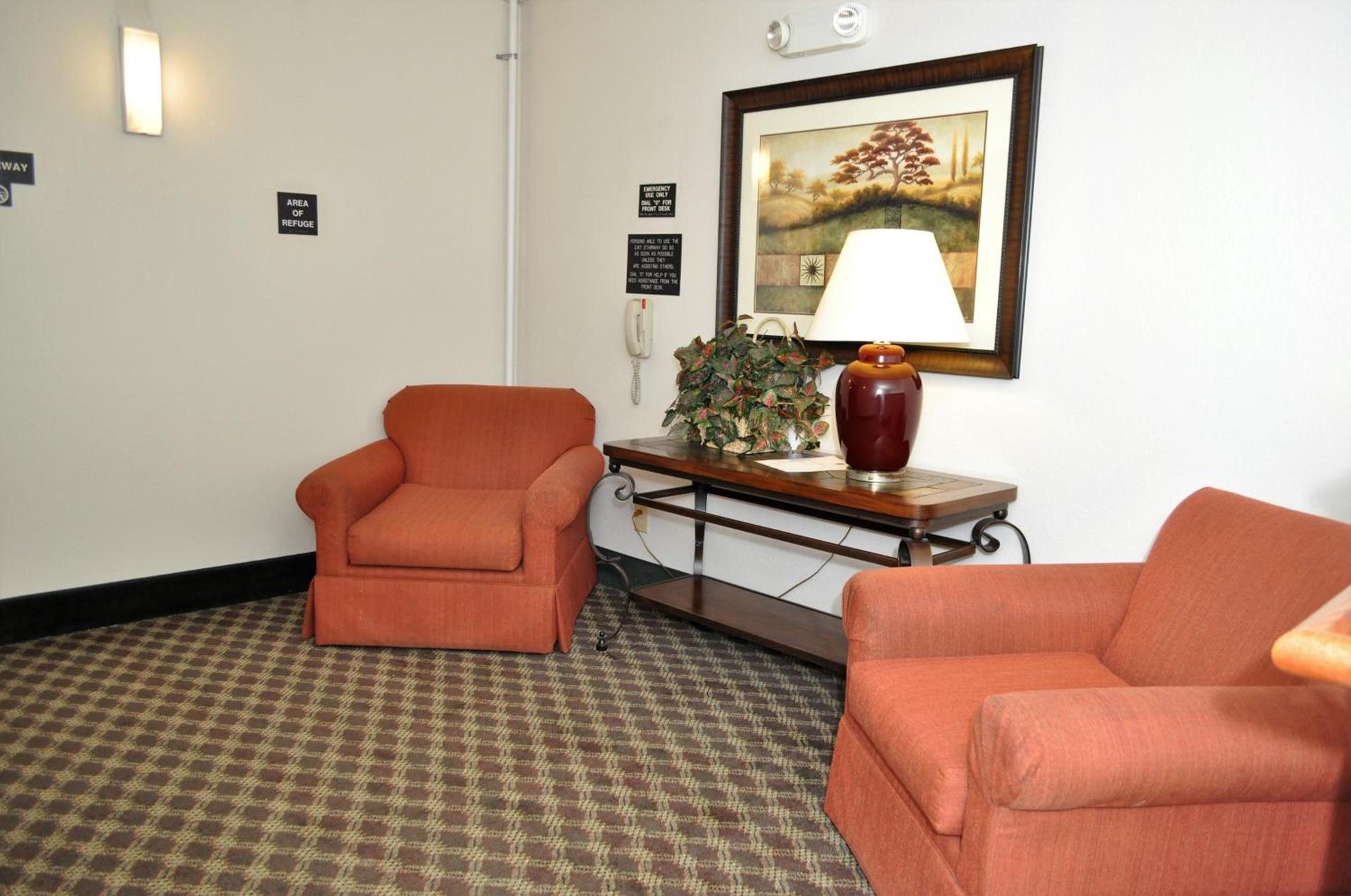 Super 8 by Wyndham Clearfield photo 36