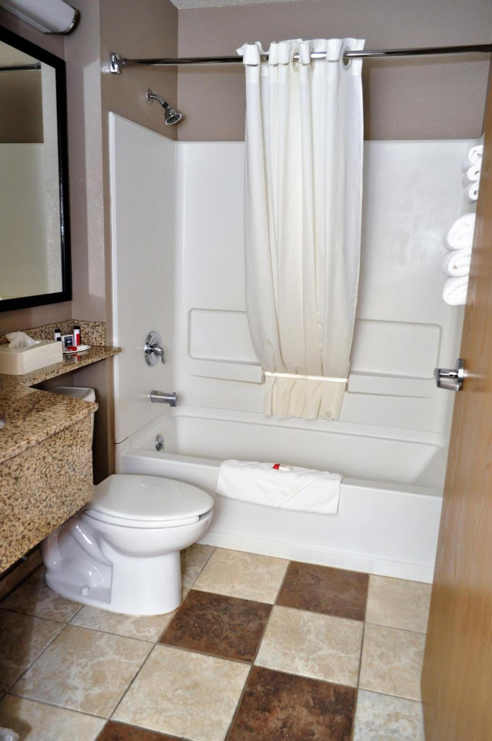 Super 8 by Wyndham Clearfield photo 39