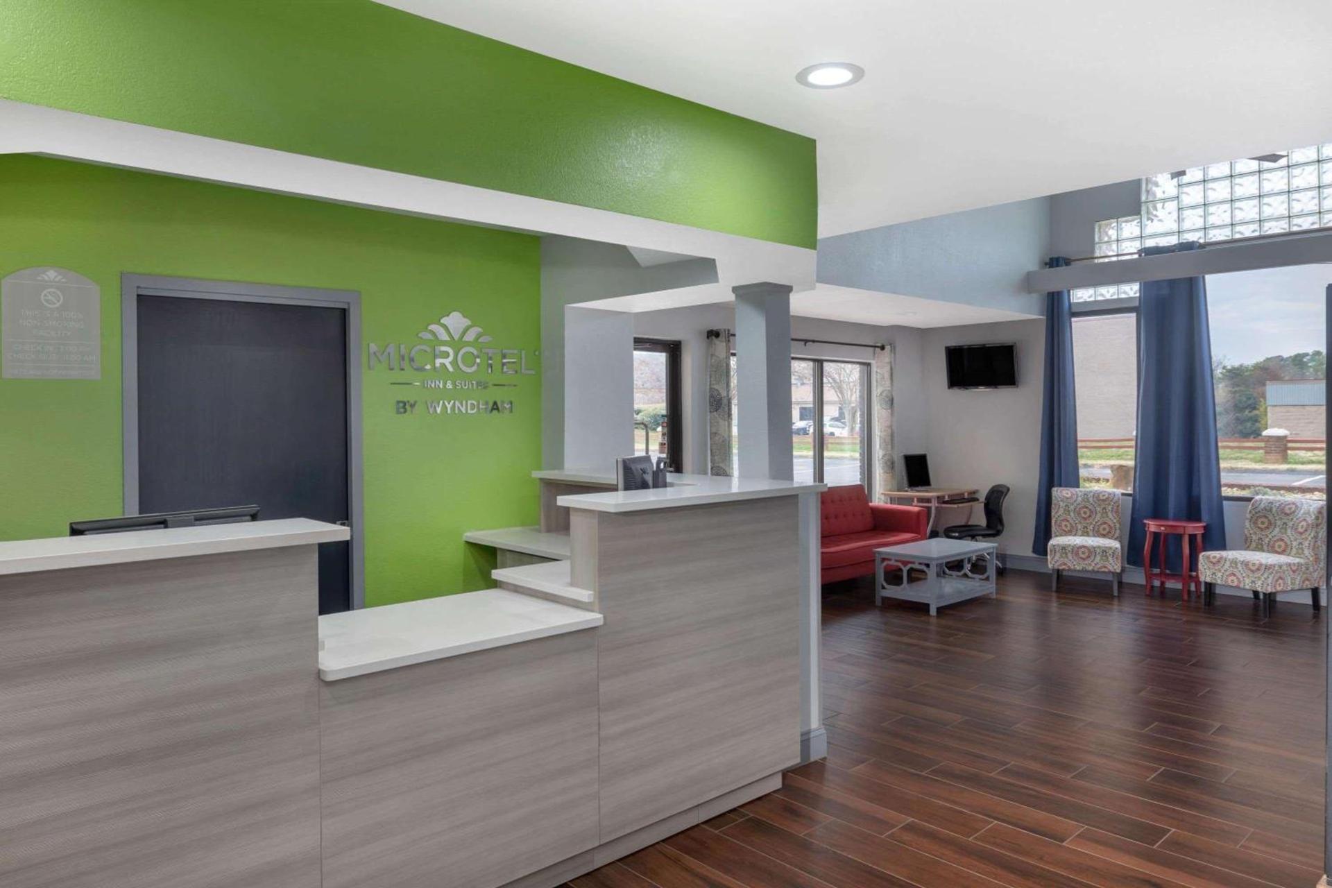 Microtel Inn by Wyndham Lake Norman photo 9