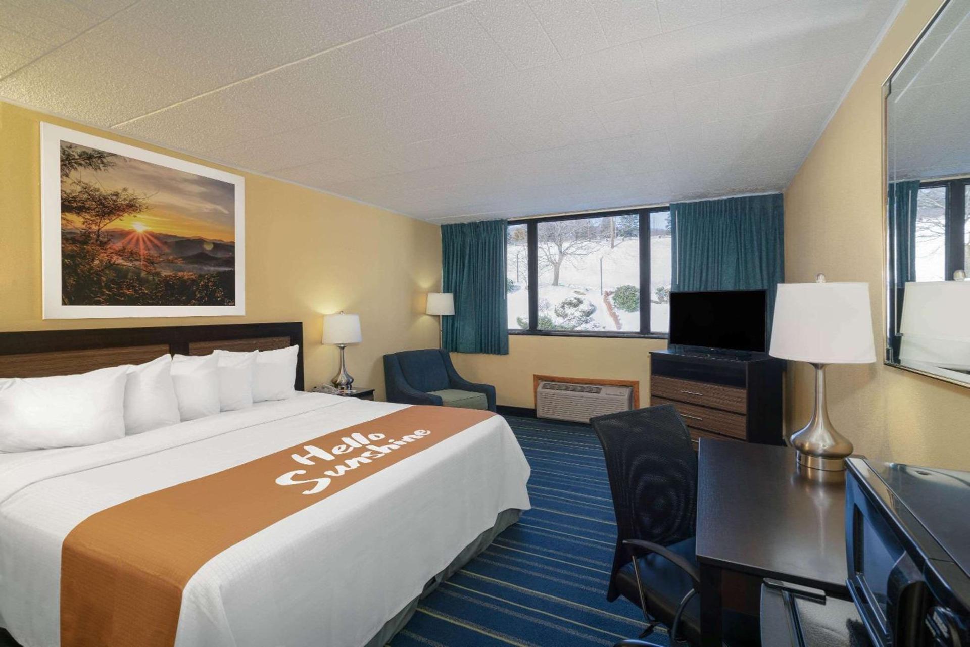 Days Inn by Wyndham Scranton PA photo 13