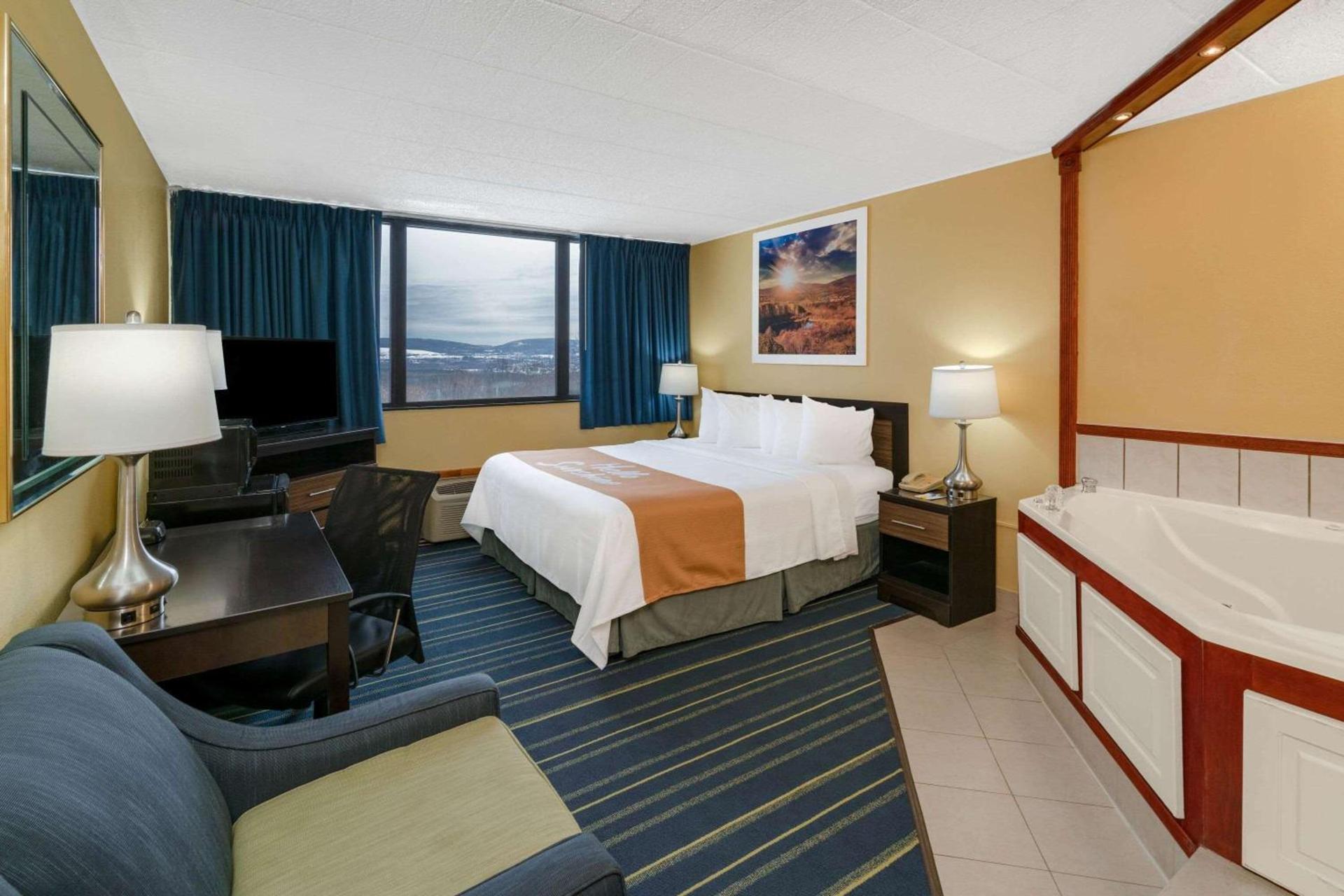 Days Inn by Wyndham Scranton PA photo 11