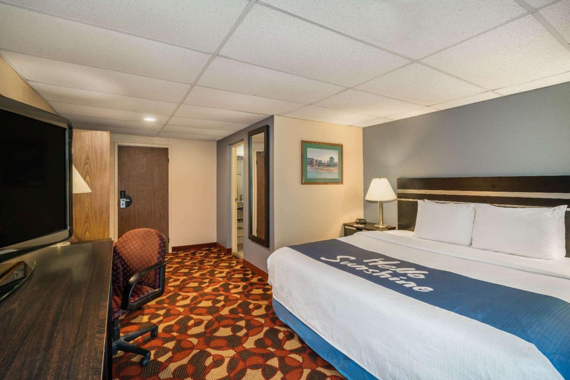 Days Inn By Wyndham Carlisle North photo 12