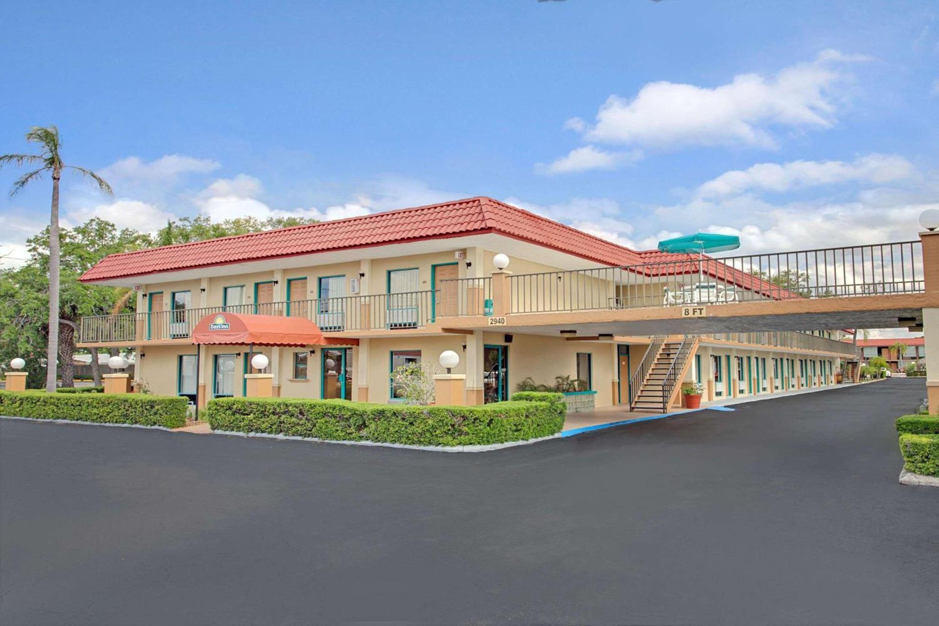 Days Inn by Wyndham Clearwater/Central photo 6