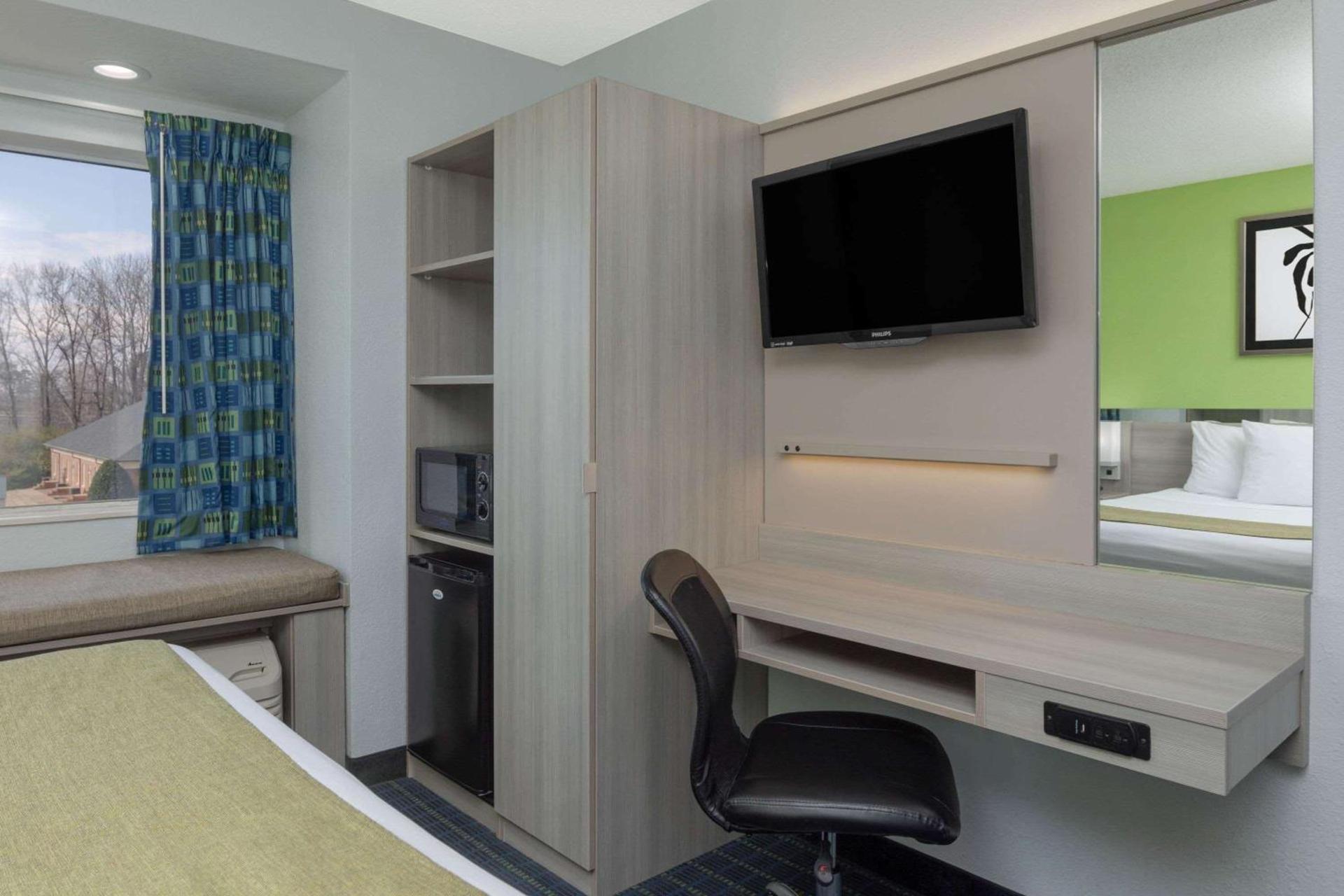 Microtel Inn by Wyndham Lake Norman photo 14