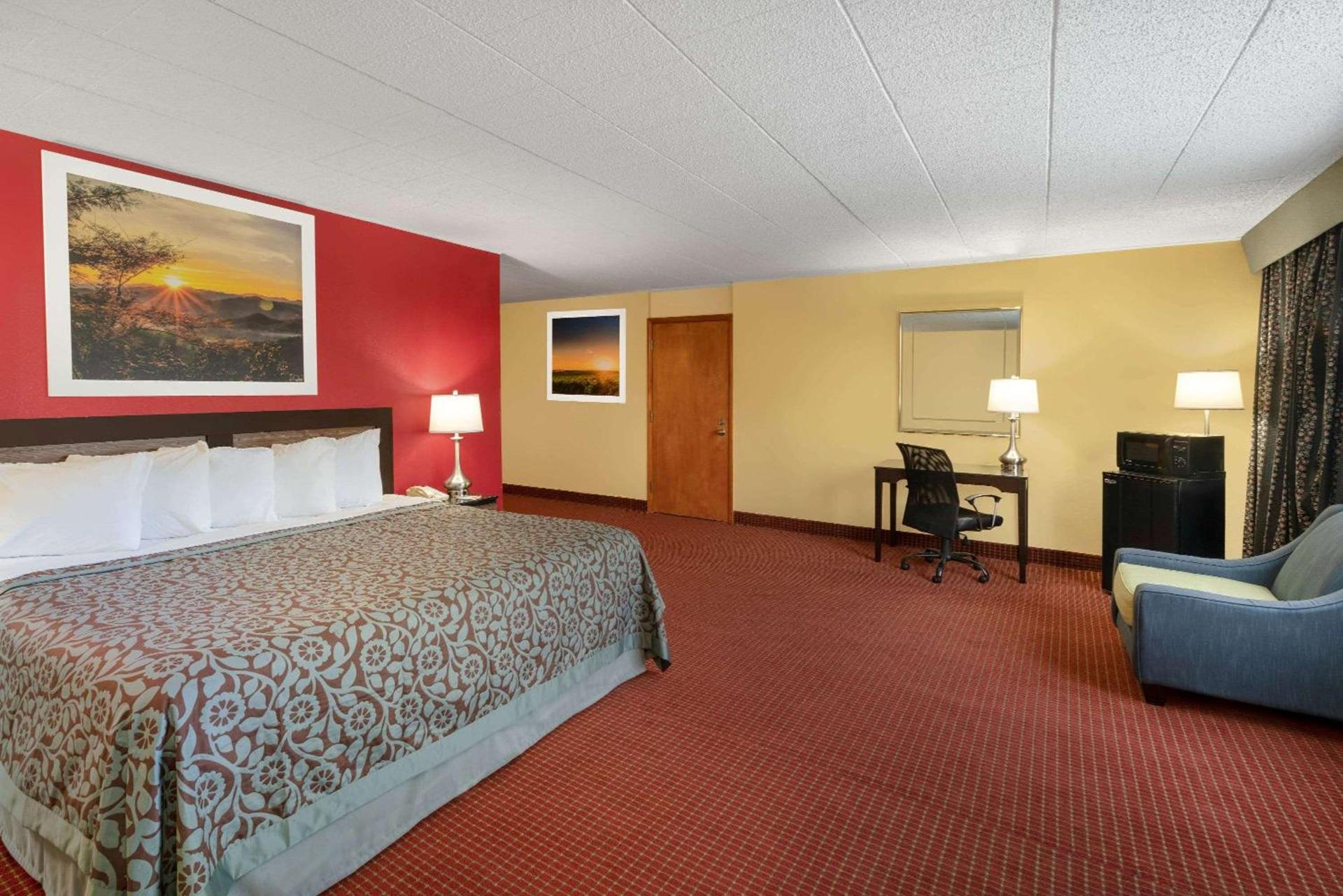 Days Inn by Wyndham Scranton PA photo 16