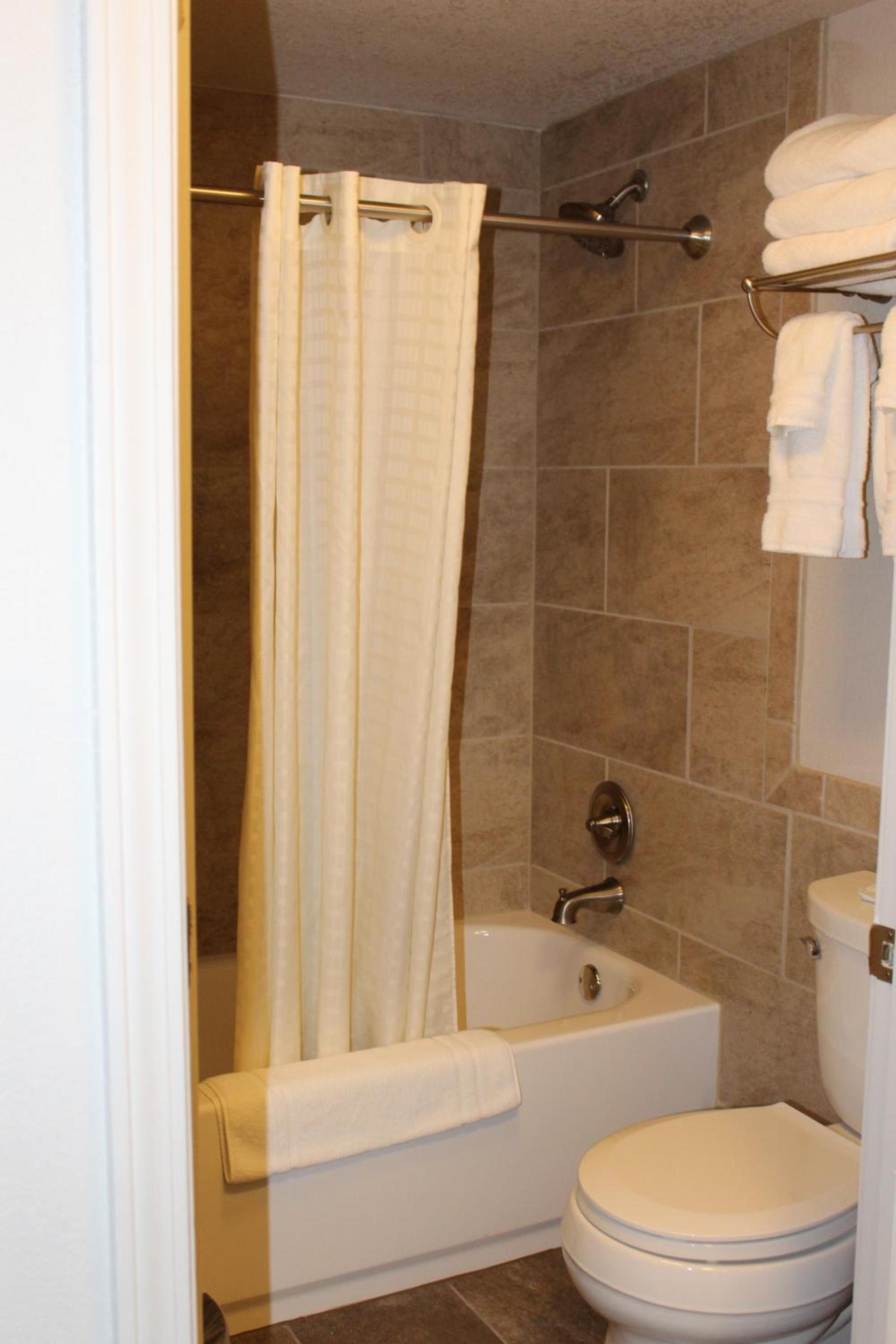 Best Western Plus Concord Inn photo 43