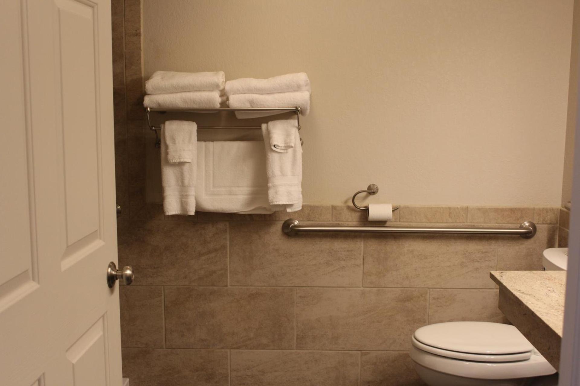 Best Western Plus Concord Inn photo 47