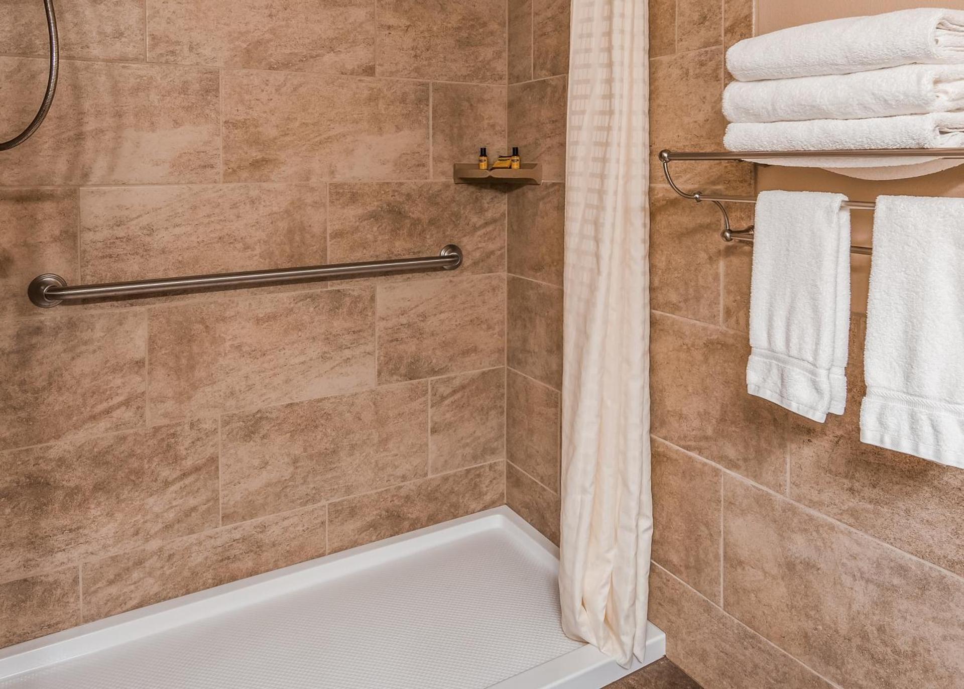 Best Western Plus Concord Inn photo 46