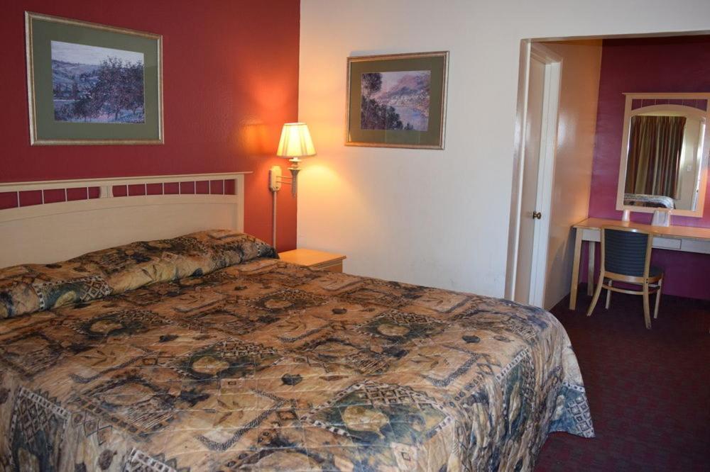 San Carlos Inn photo 11