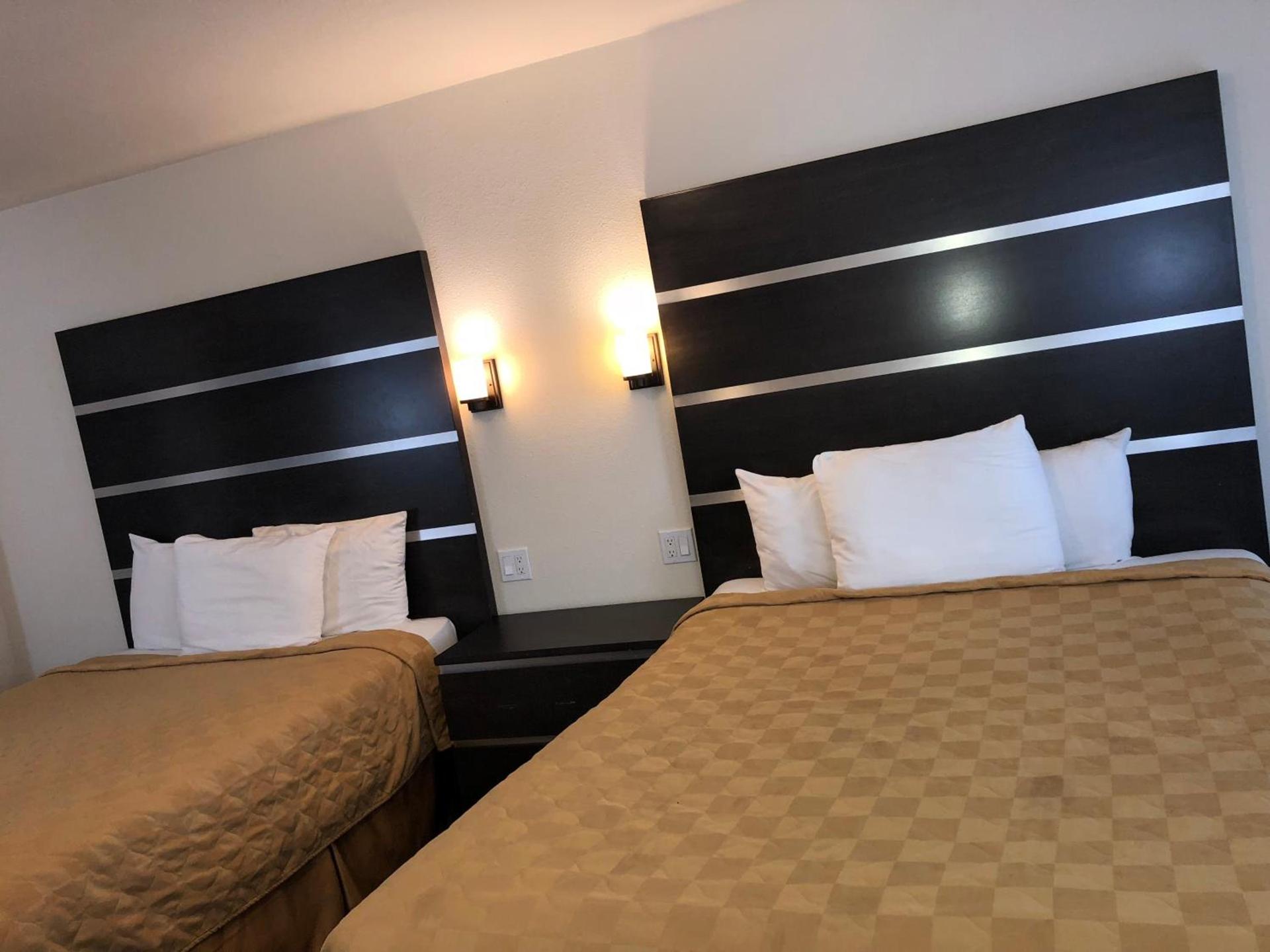 Cedar Inn & Suites photo 19