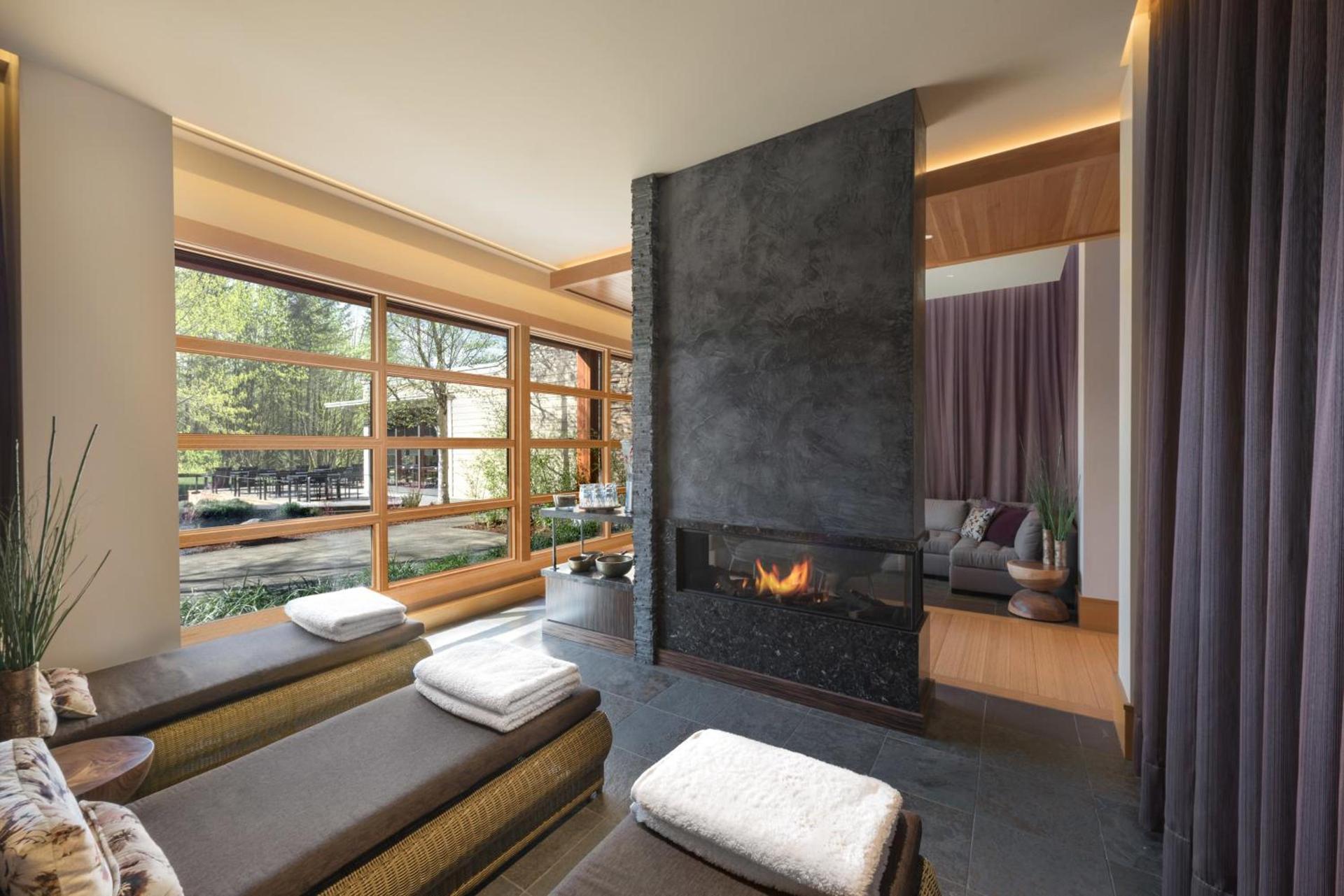 Cedarbrook Lodge photo 9