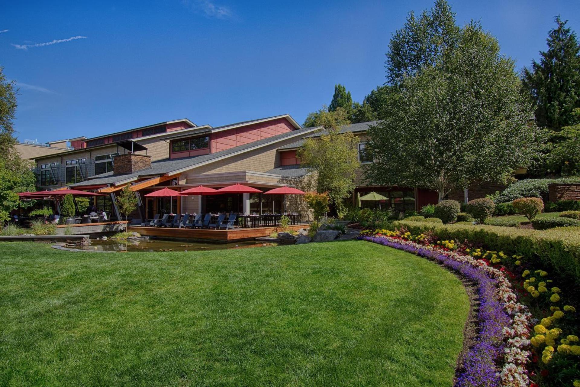 Cedarbrook Lodge photo 1