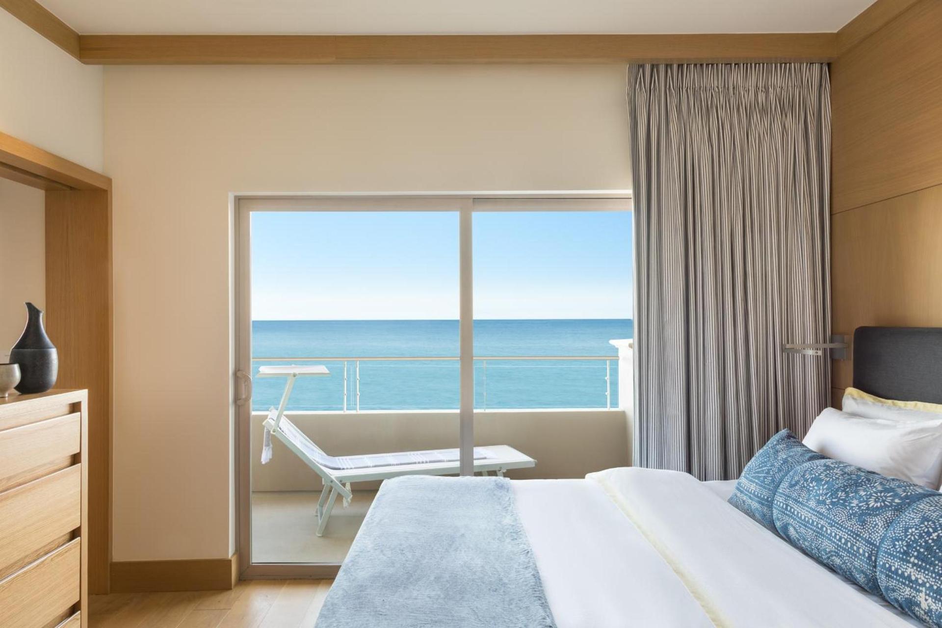 Malibu Beach Inn photo 10