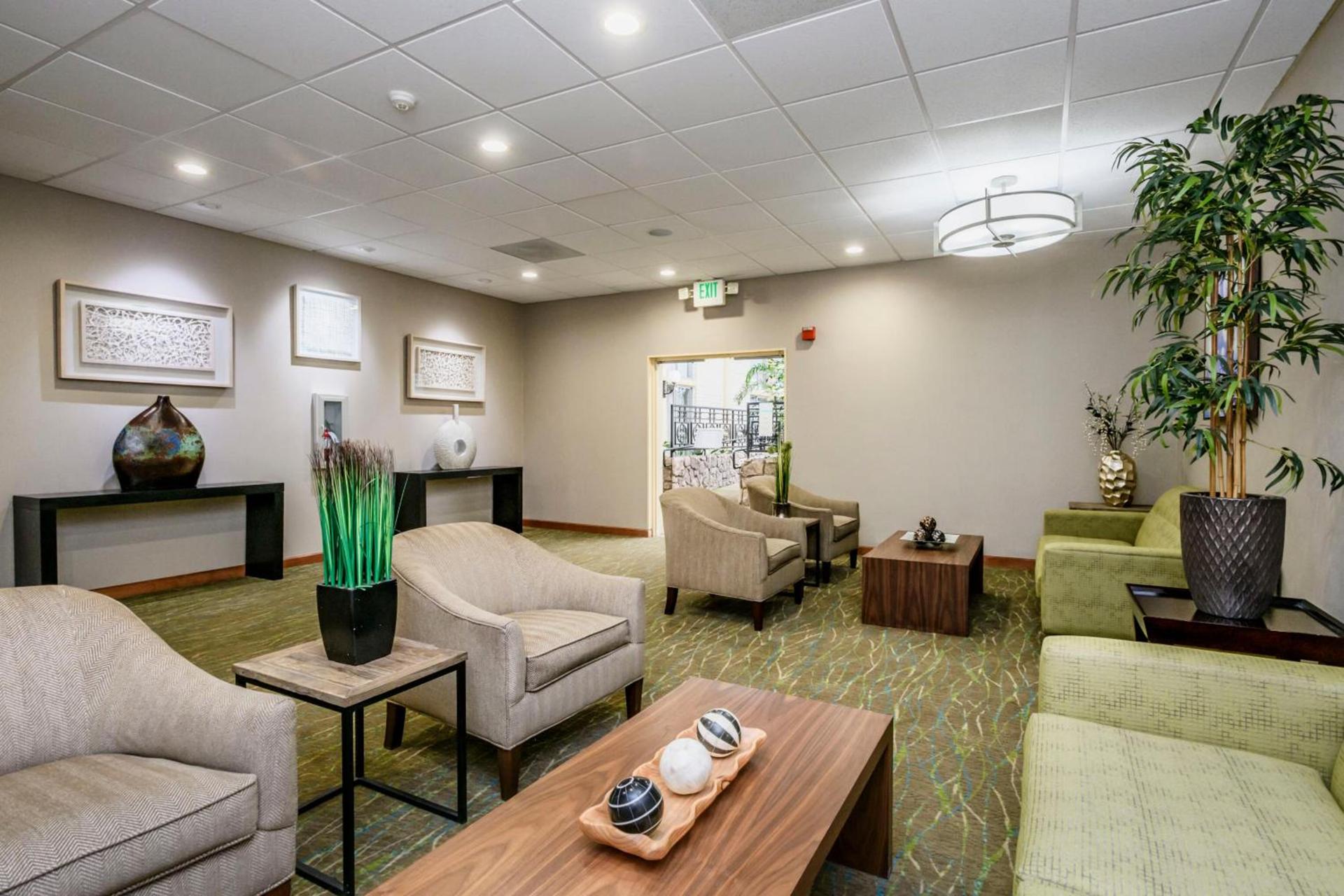 Wyndham Garden Fresno Yosemite Airport photo 30