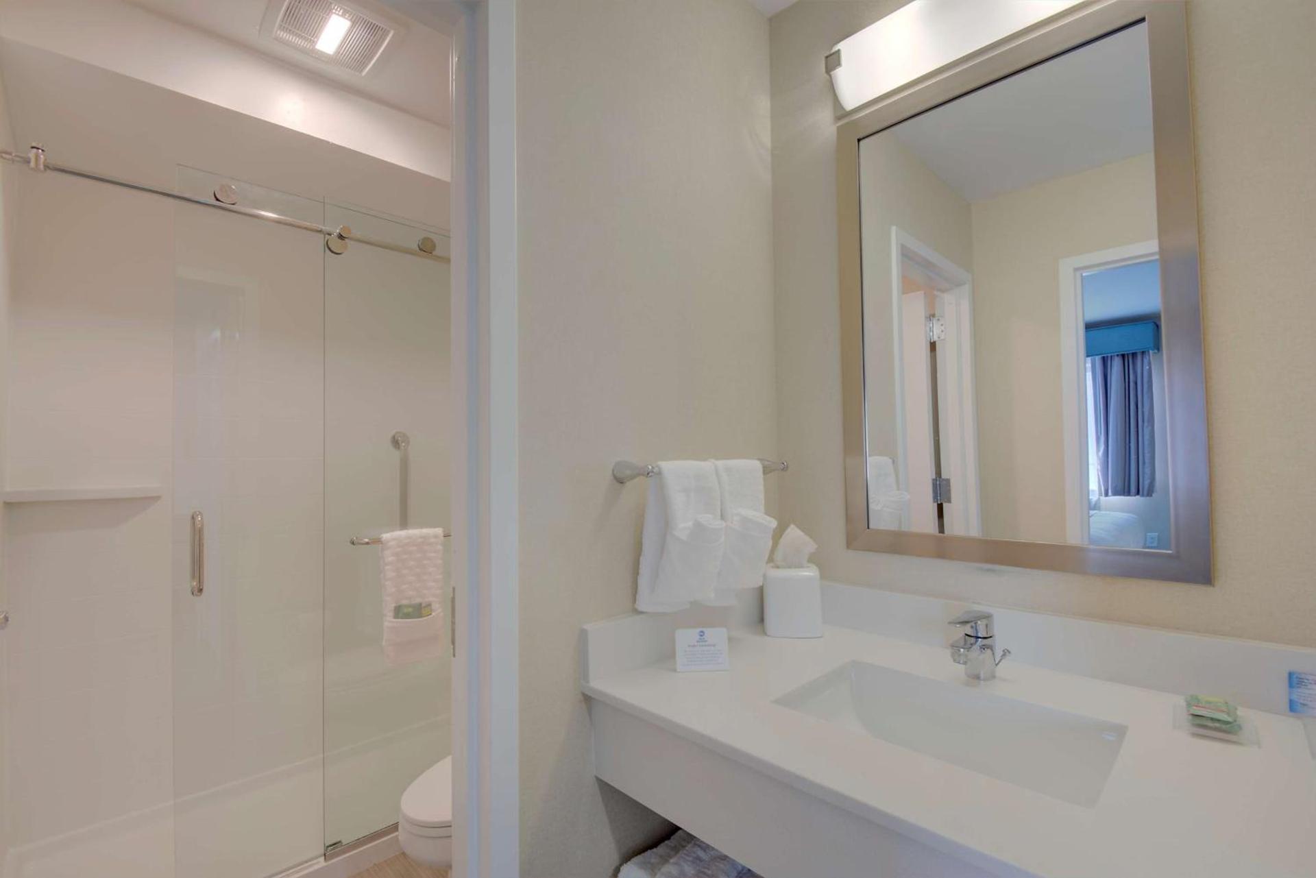 Best Western Hampshire Inn & Suites photo 23