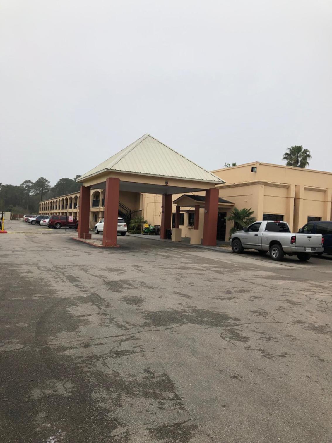Travel Inn & Suites — hotel in Humble