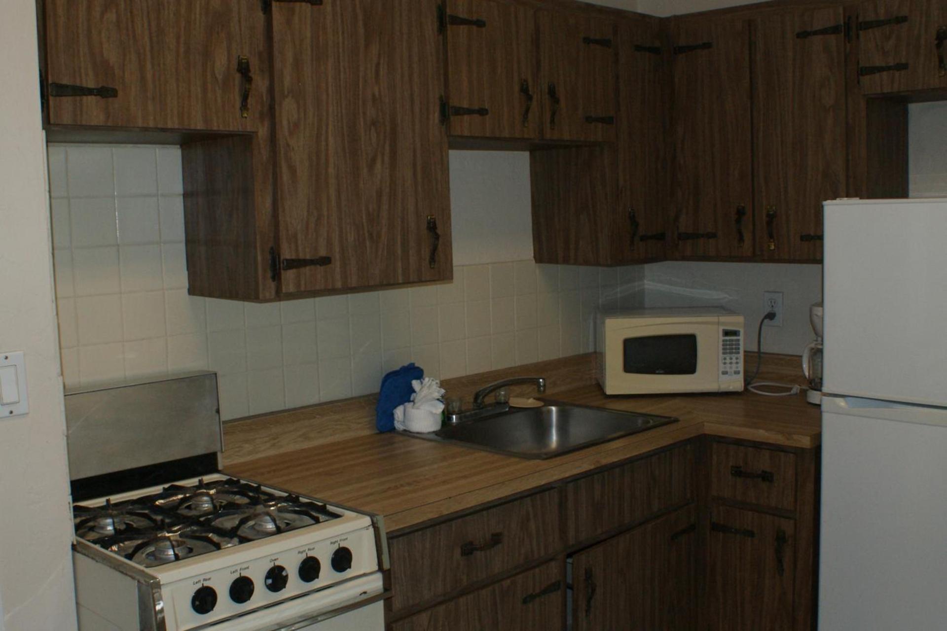 Sea Vista Motel photo 57