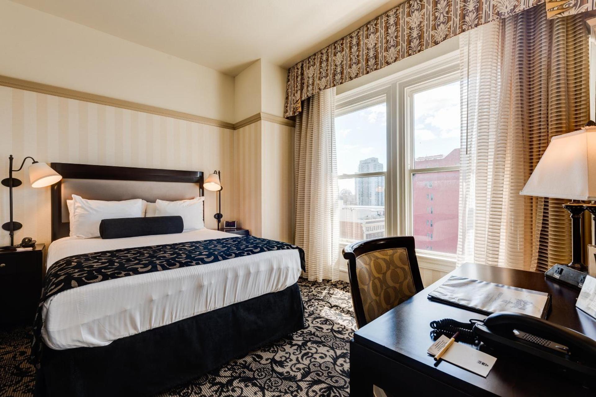Gaslamp Plaza Suites photo 38