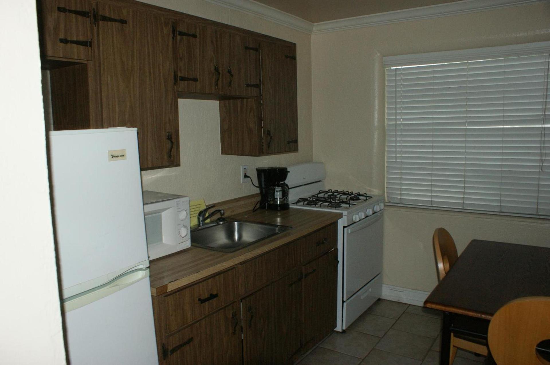 Sea Vista Motel photo 49