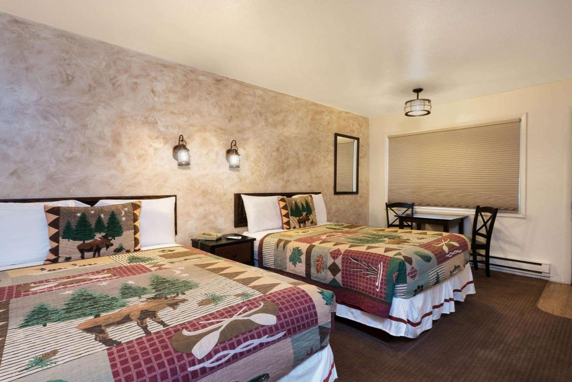 High Desert Inn photo 22