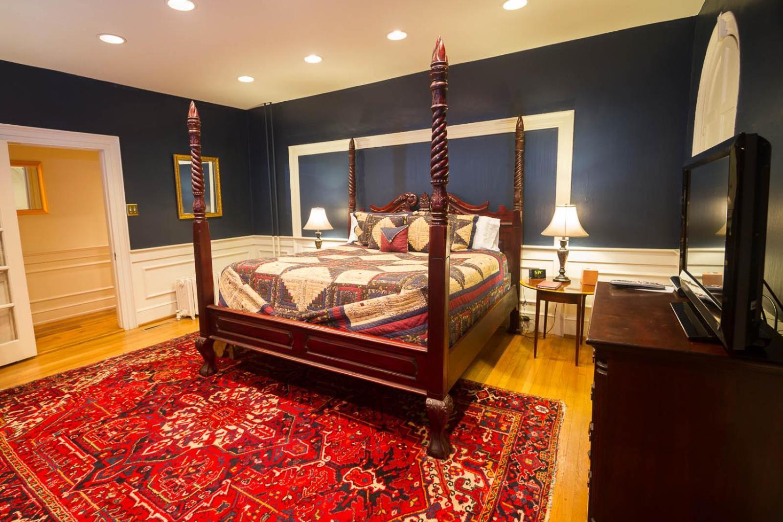 The Inn at Lincoln Square photo 8