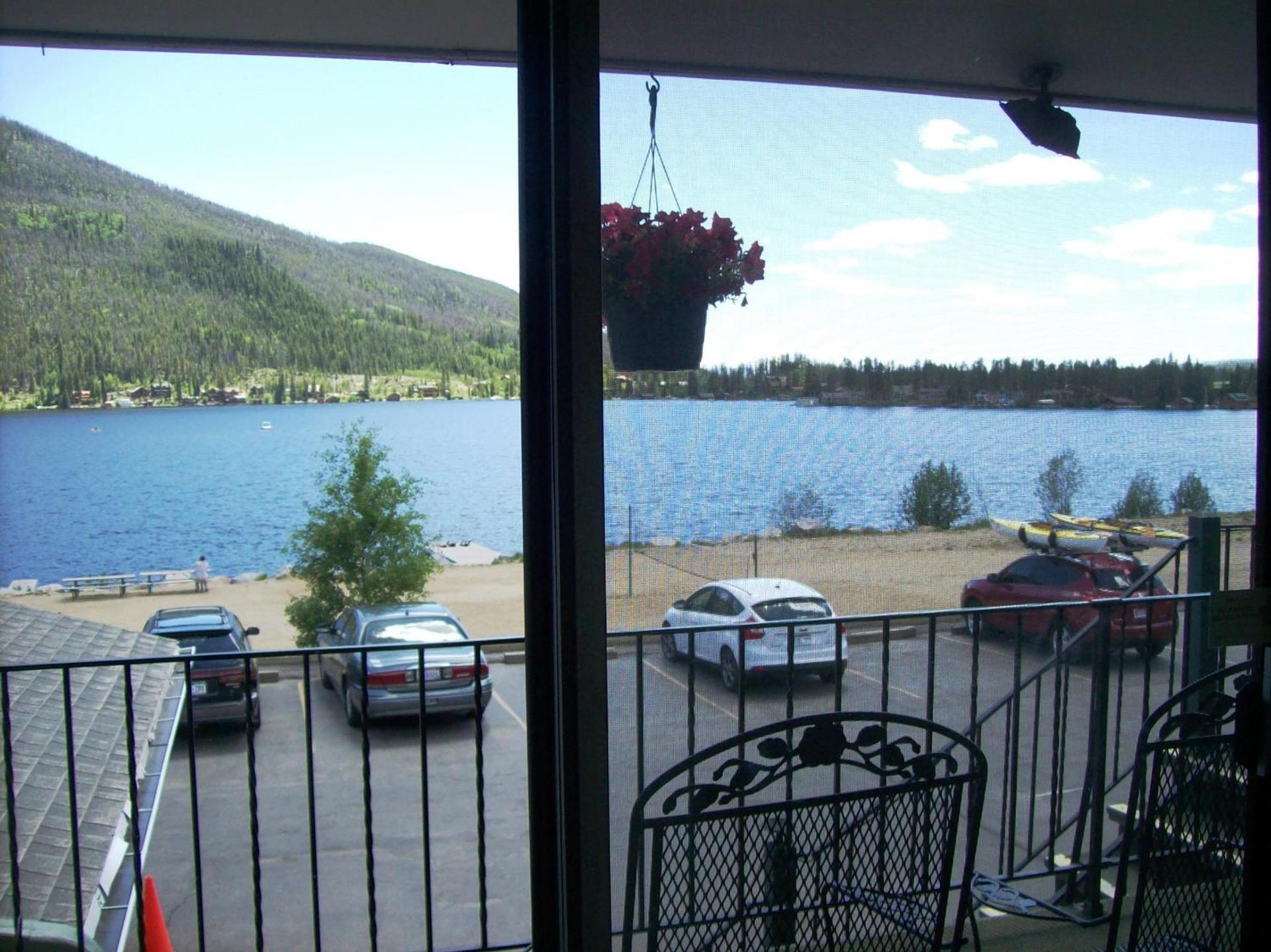 Western Riviera Lakeside Lodging photo 34