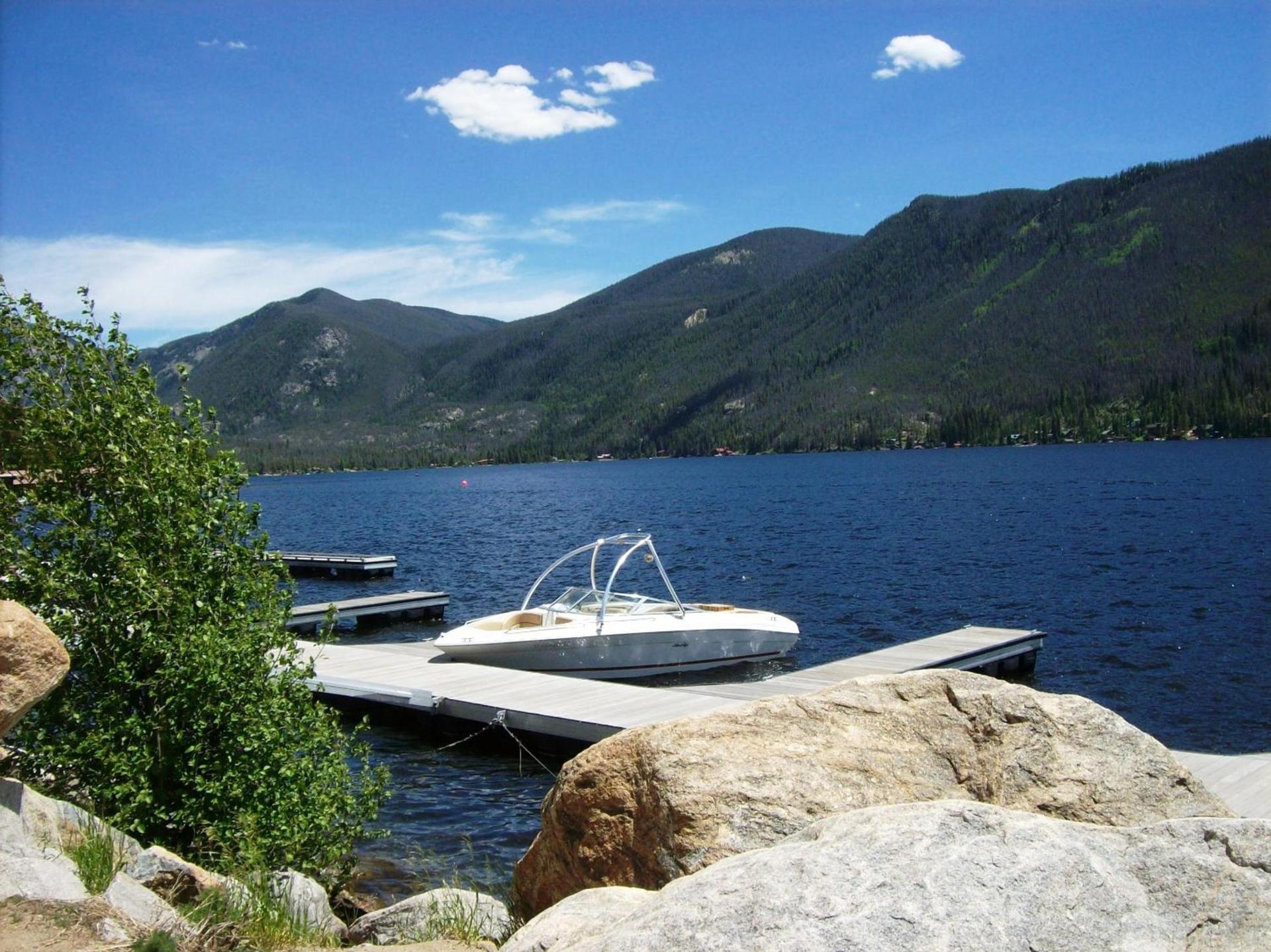 Western Riviera Lakeside Lodging photo 11