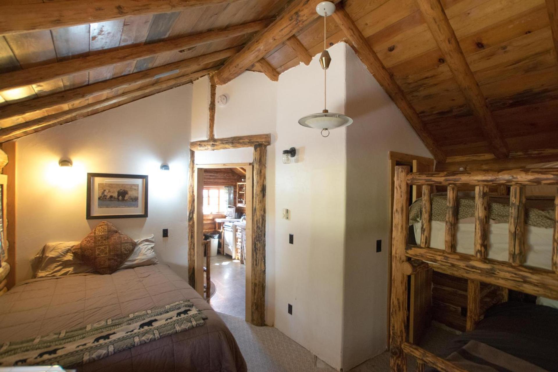 Silver Gate Lodging photo 72