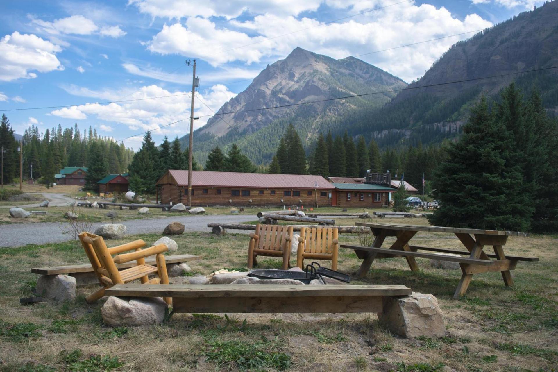 Silver Gate Lodging photo 53