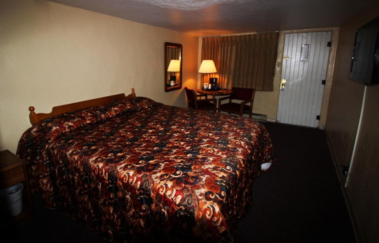 Topaz Lodge photo 7