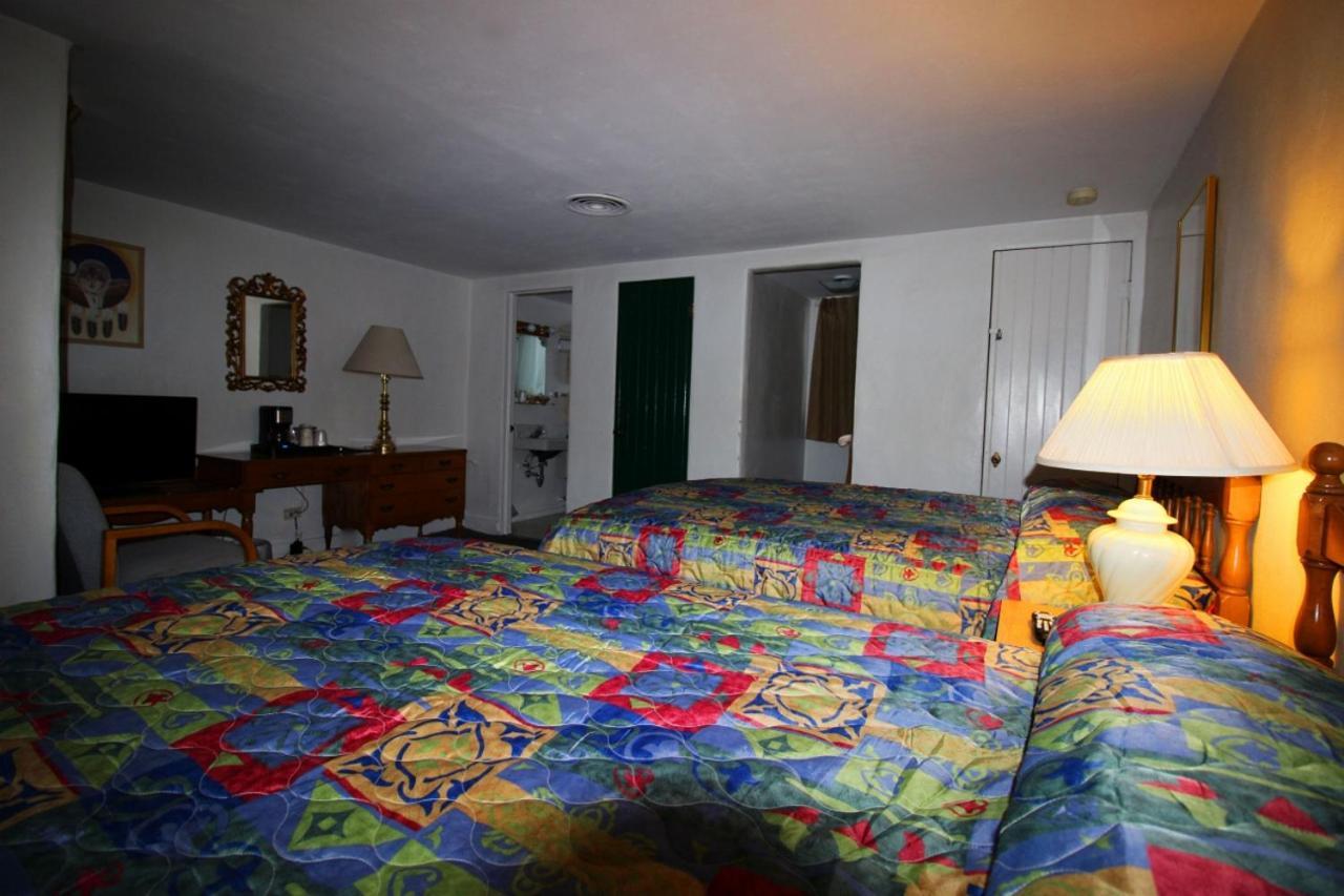 Topaz Lodge photo 13