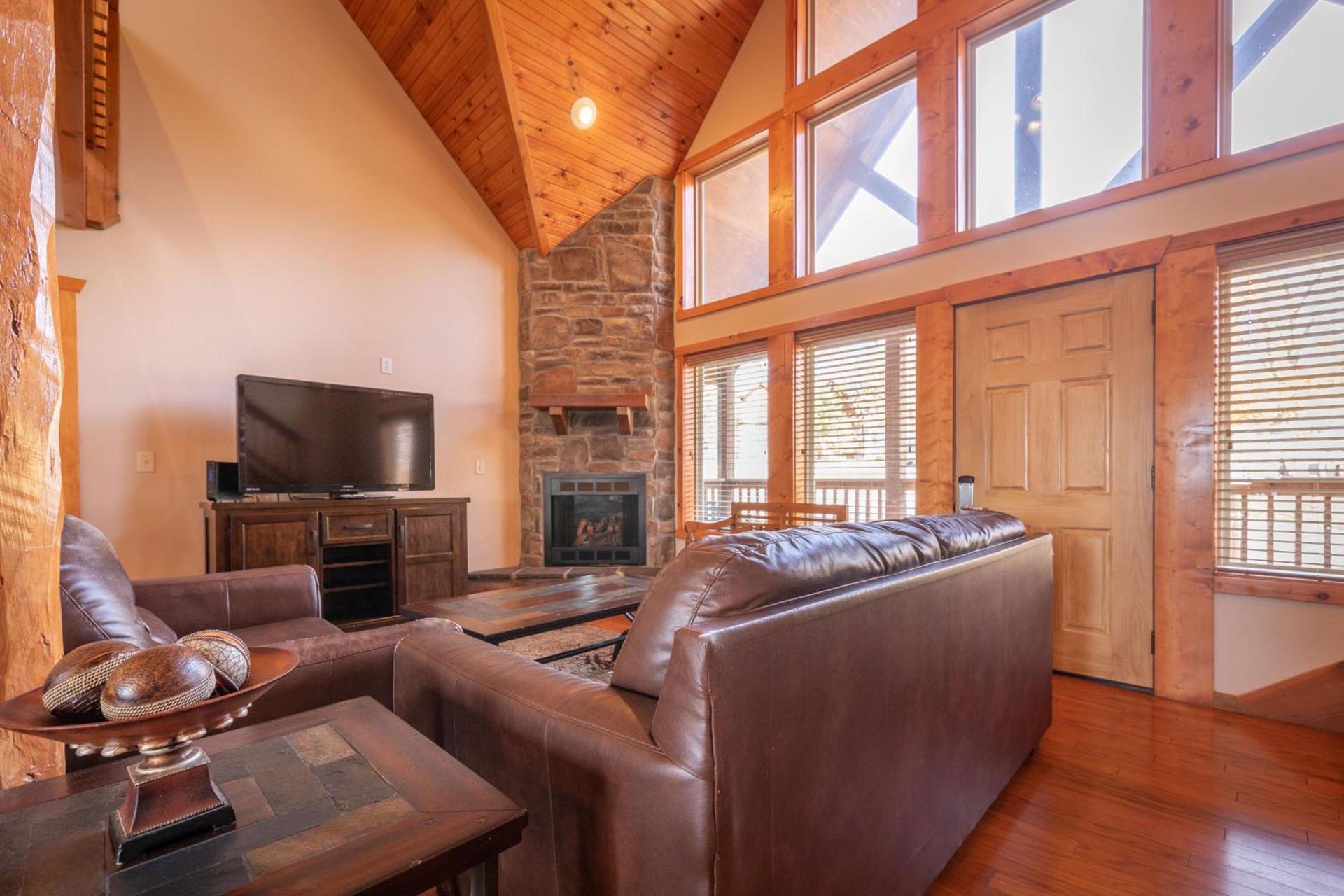 The Lodges at Table Rock photo 56