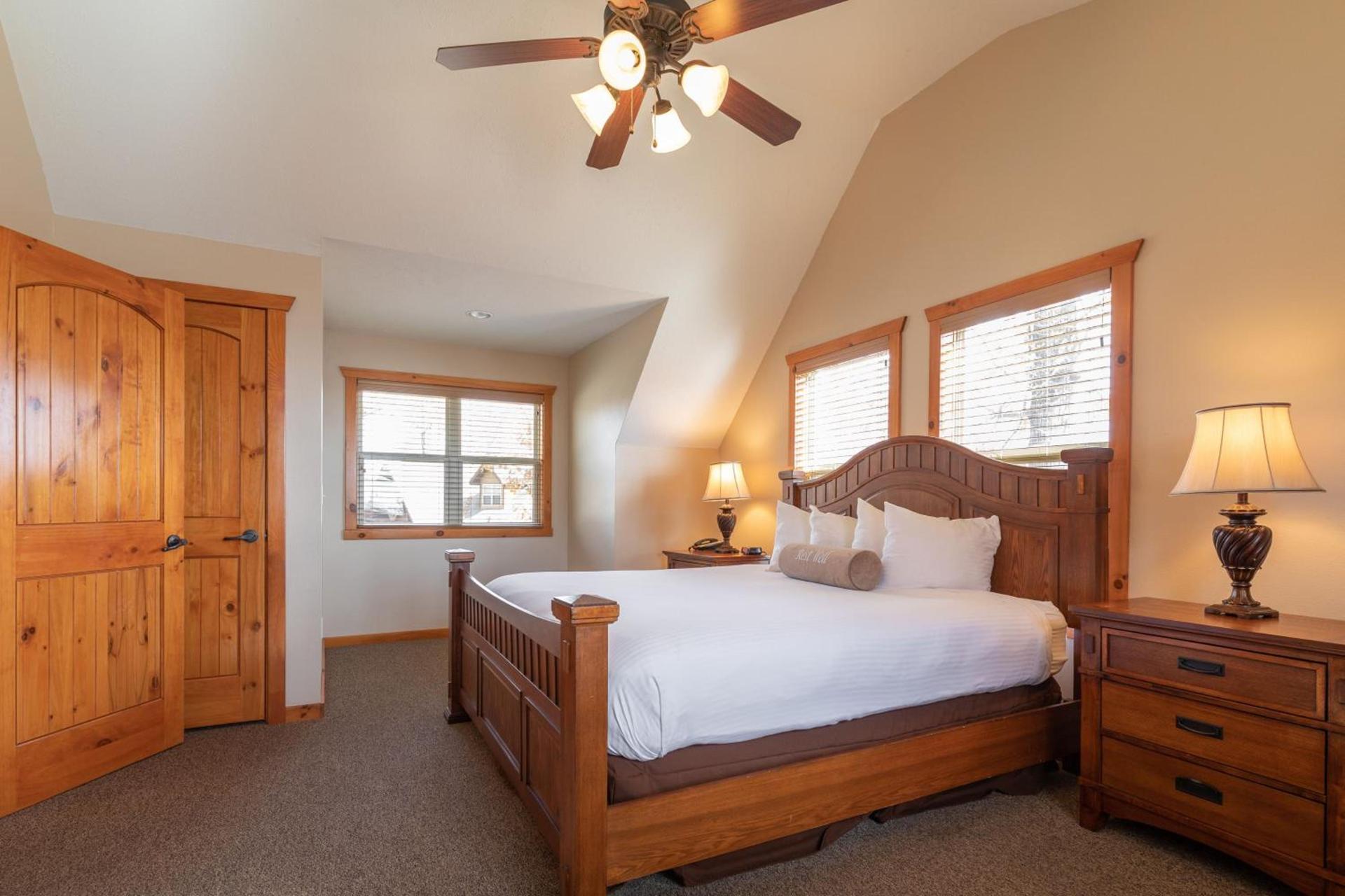 The Lodges at Table Rock photo 38