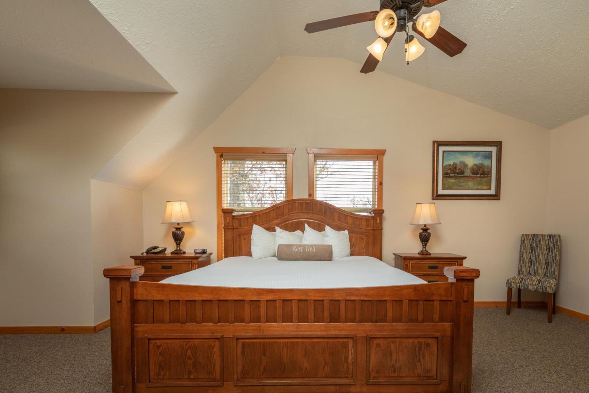 The Lodges at Table Rock photo 39