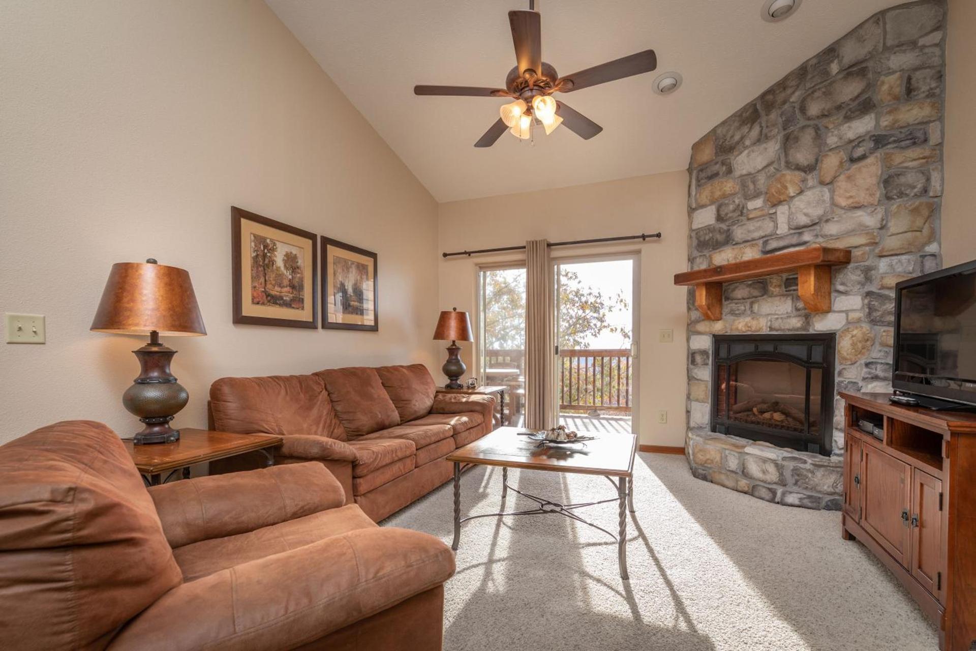 The Lodges at Table Rock photo 65