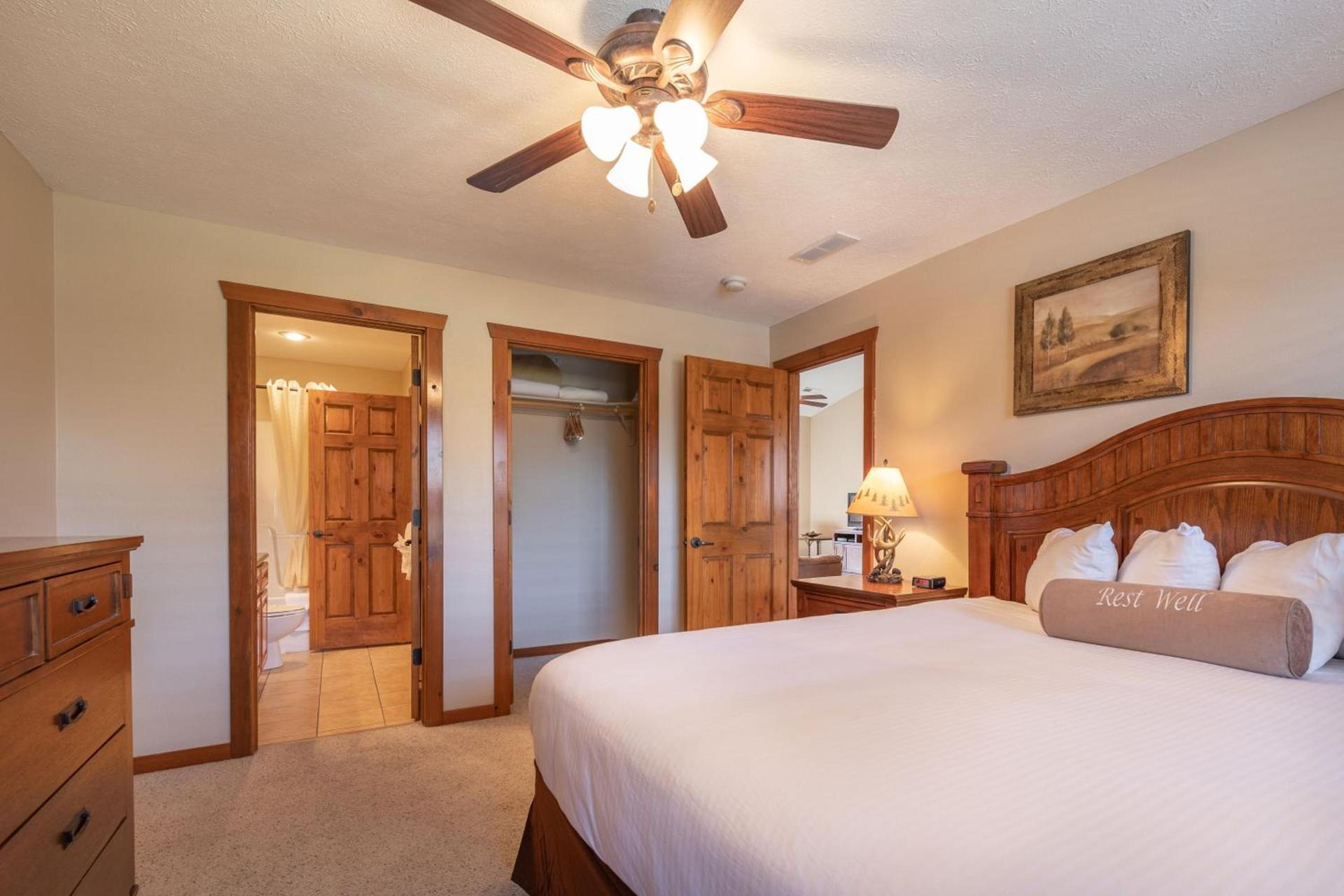 The Lodges at Table Rock photo 60