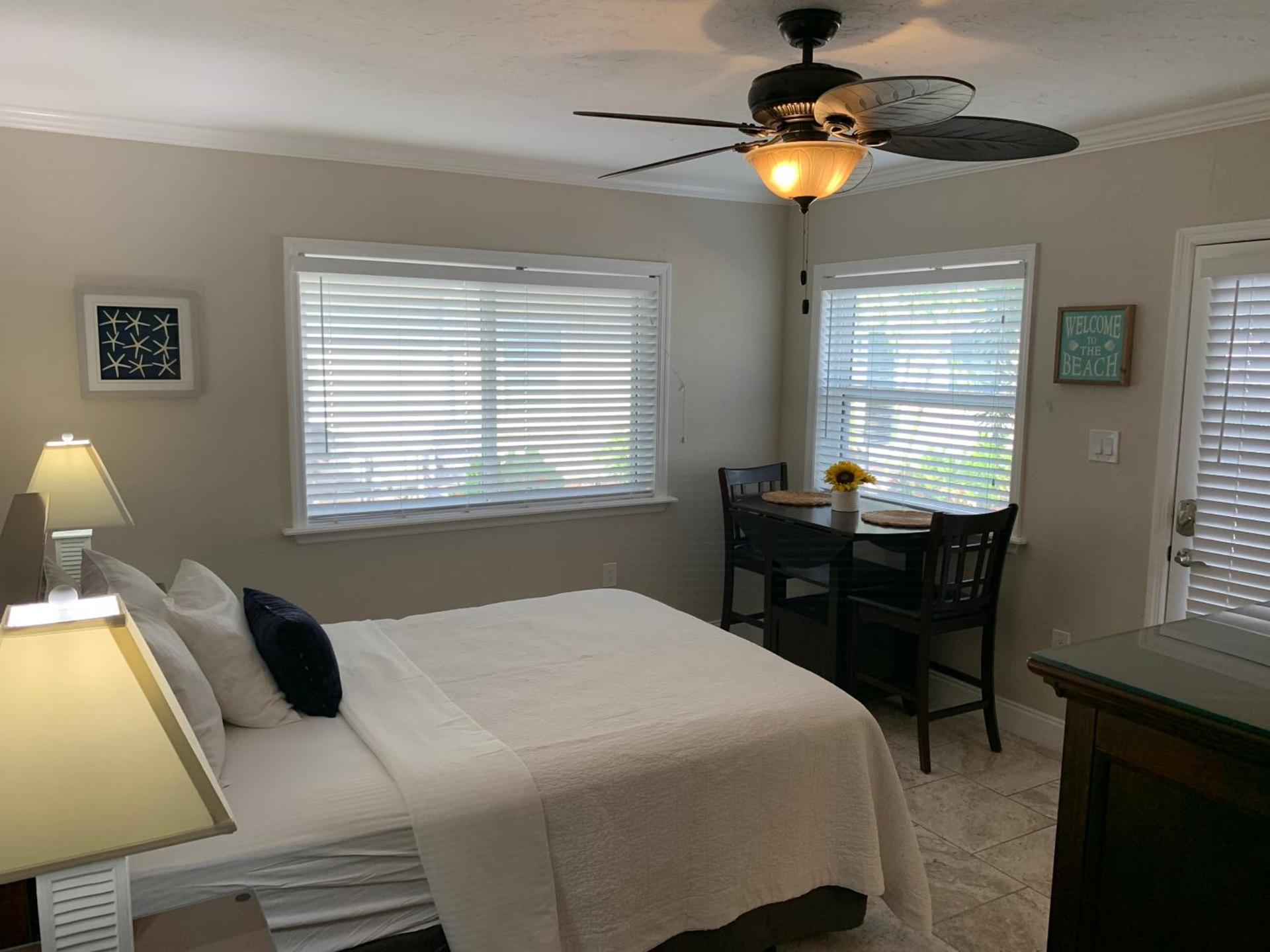 Twin Palms at Siesta photo 20