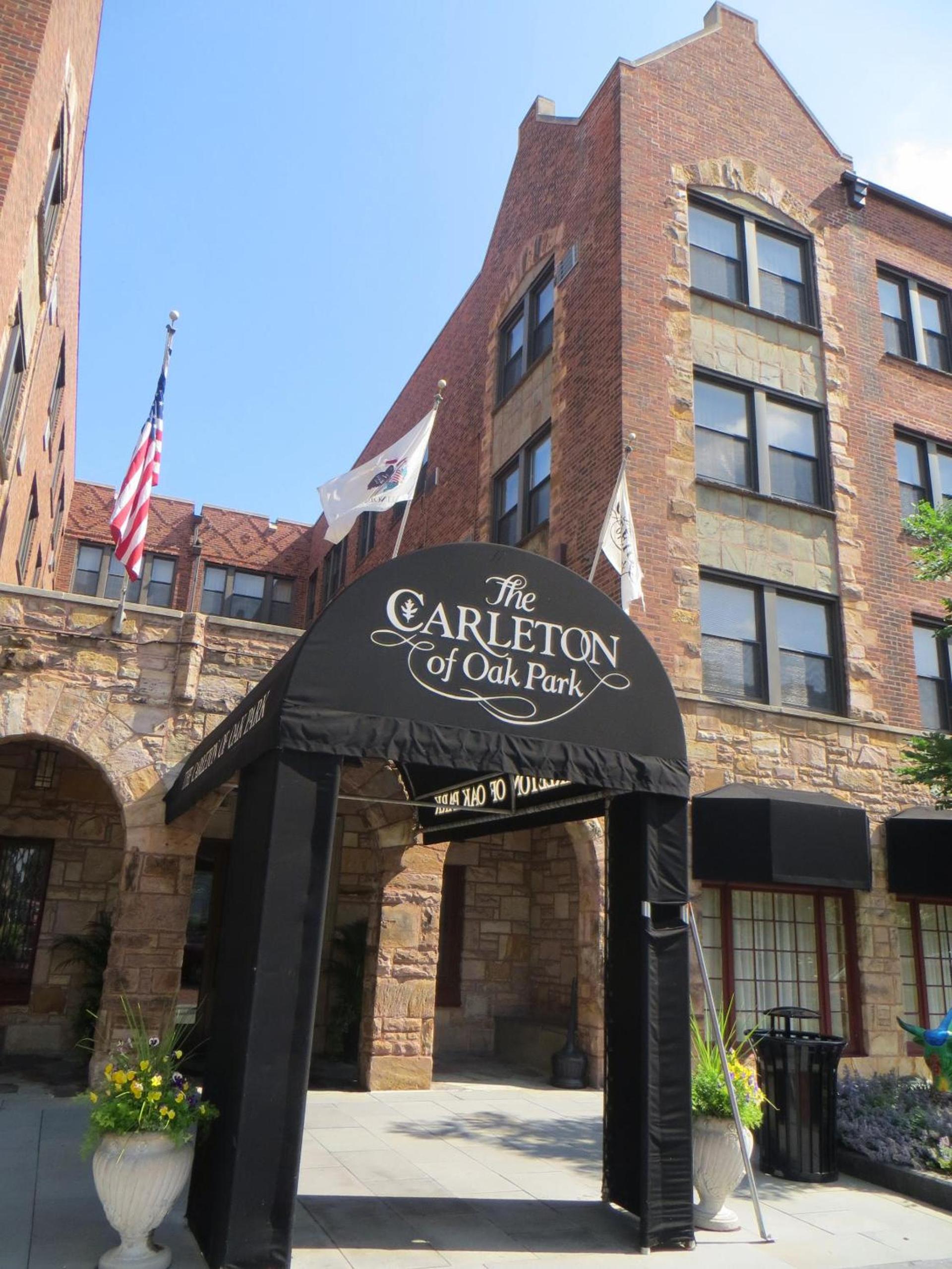 Carleton of Oak Park photo 1