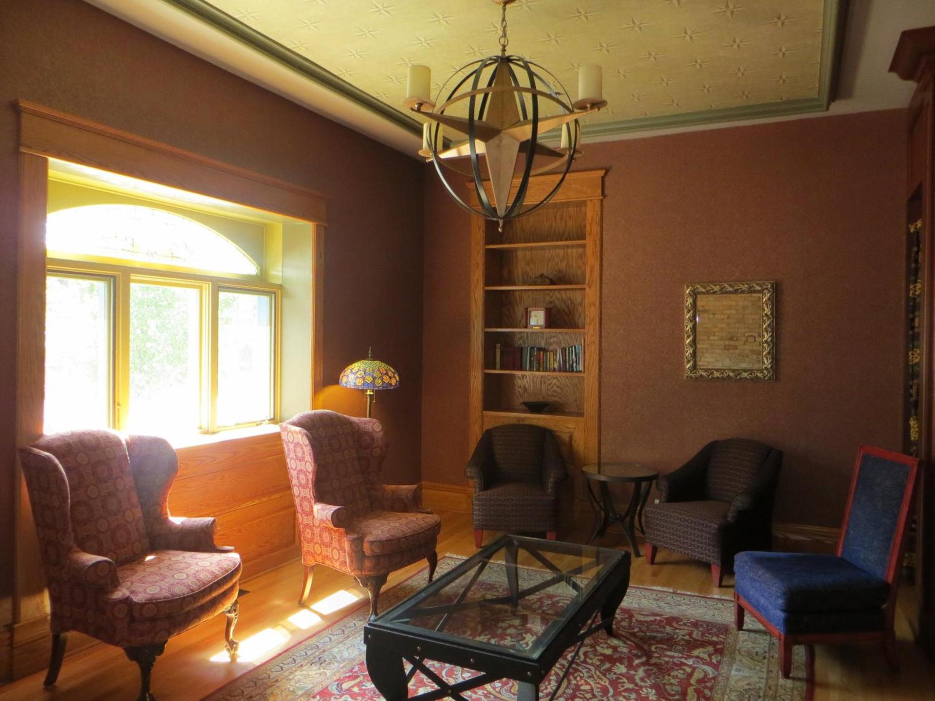 Carleton of Oak Park photo 26