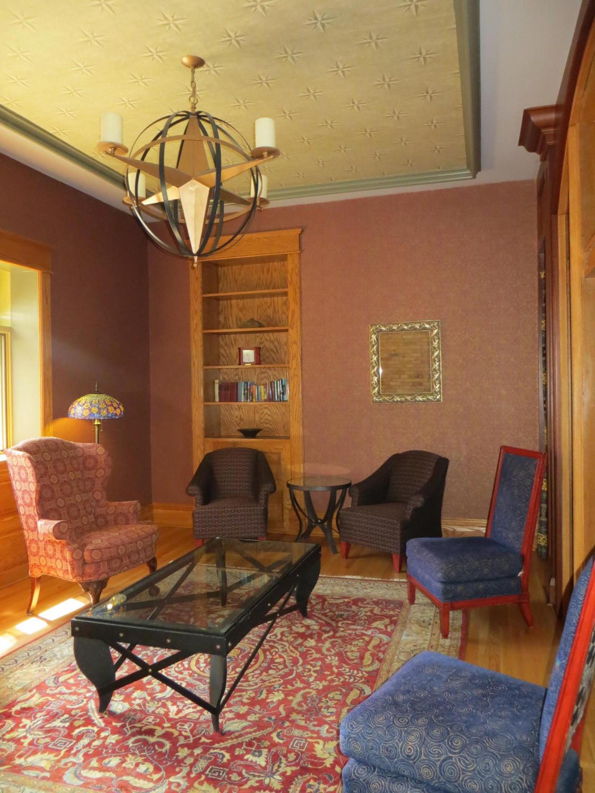 Carleton of Oak Park photo 15