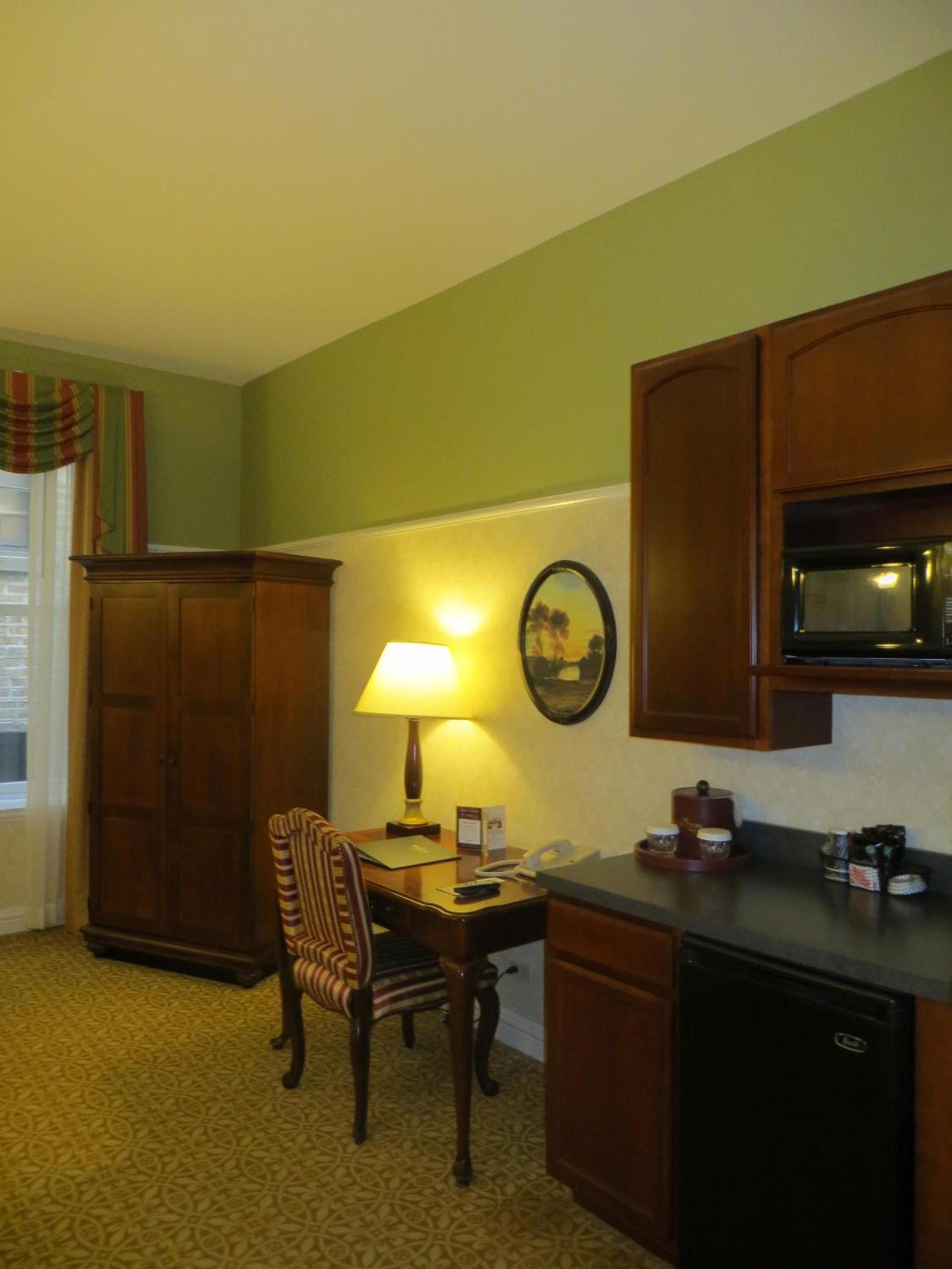 Carleton of Oak Park photo 53