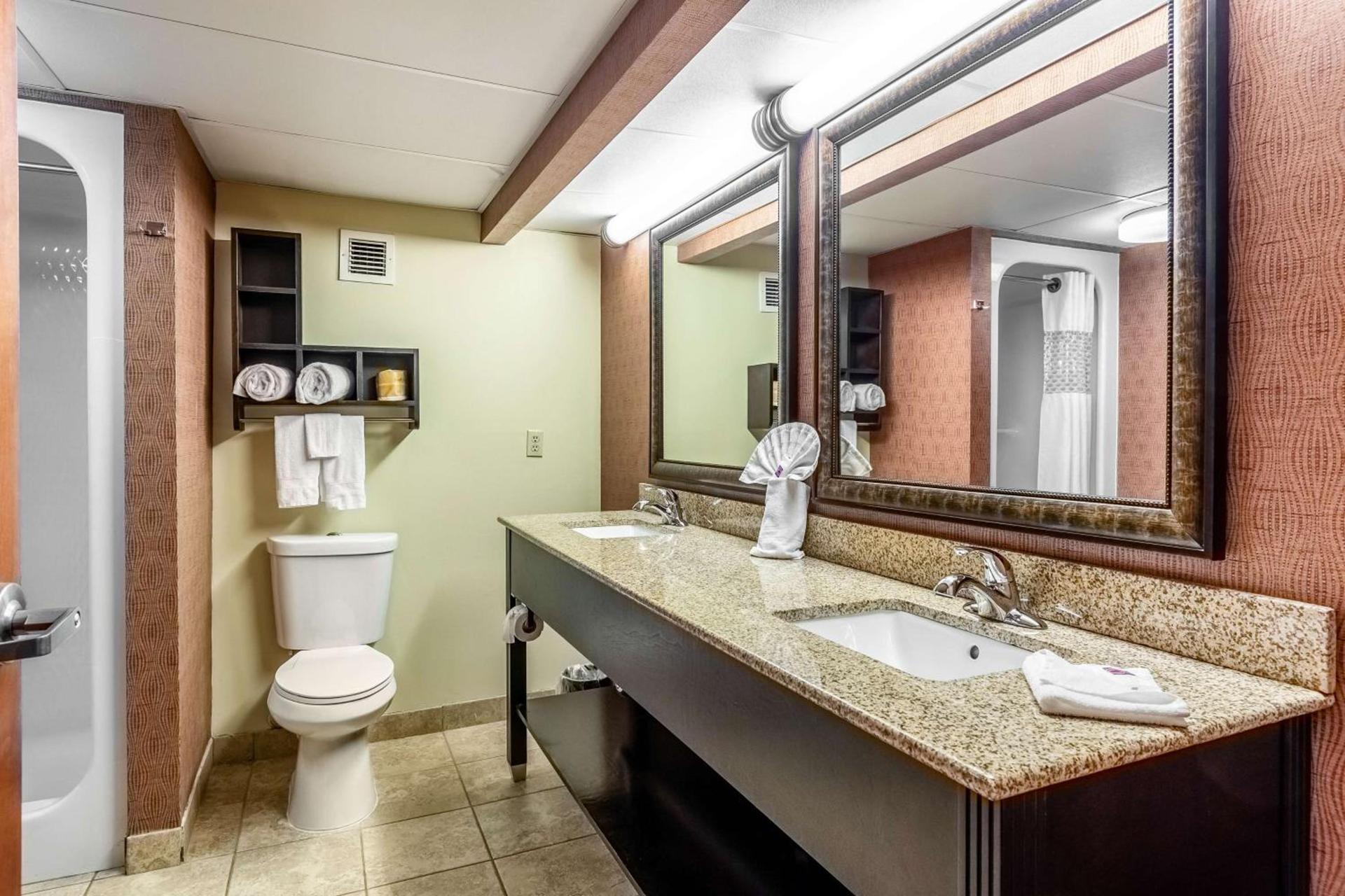 Wingate by Wyndham Conway AR photo 28
