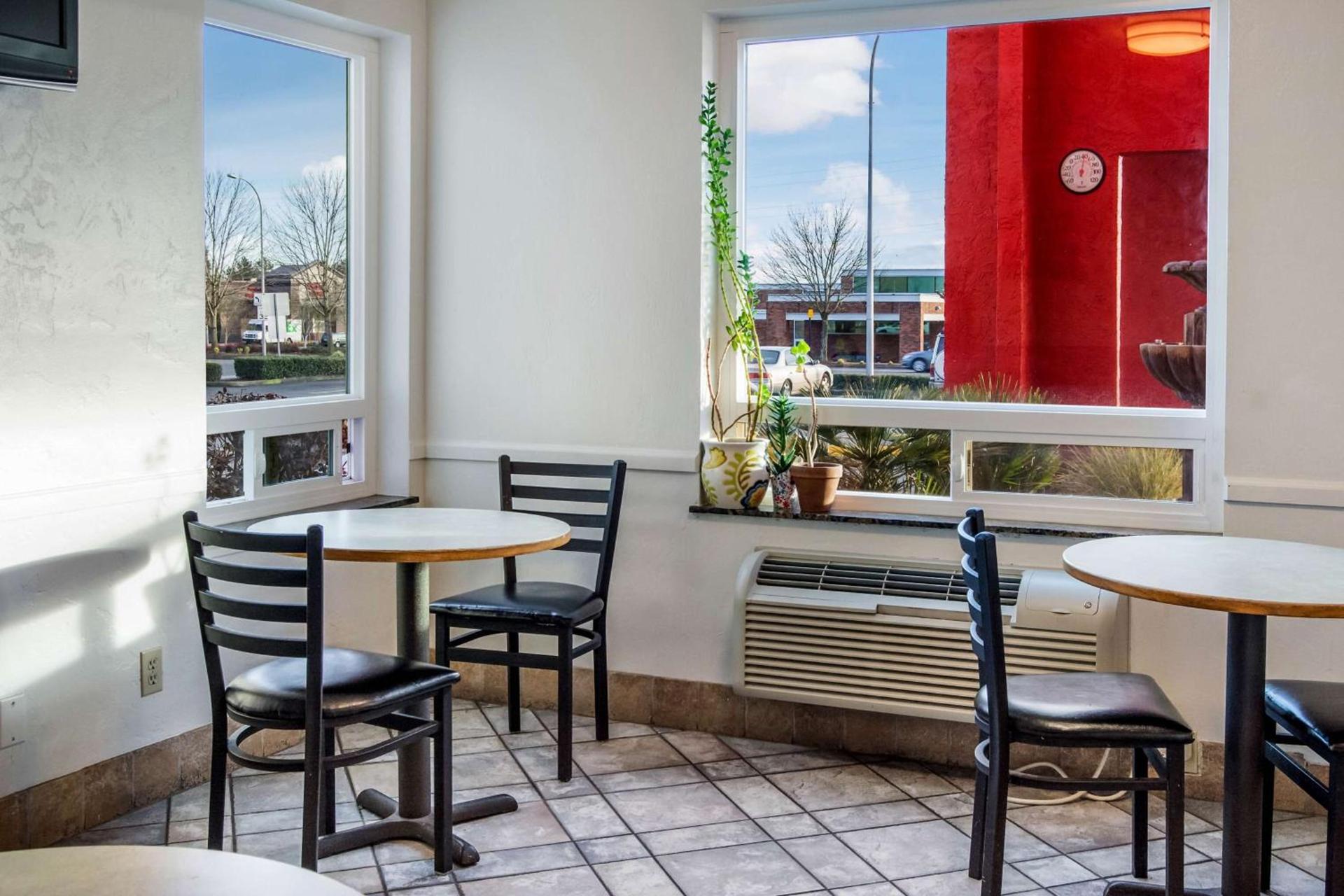 Motel 6-Wilsonville, OR - Portland photo 23
