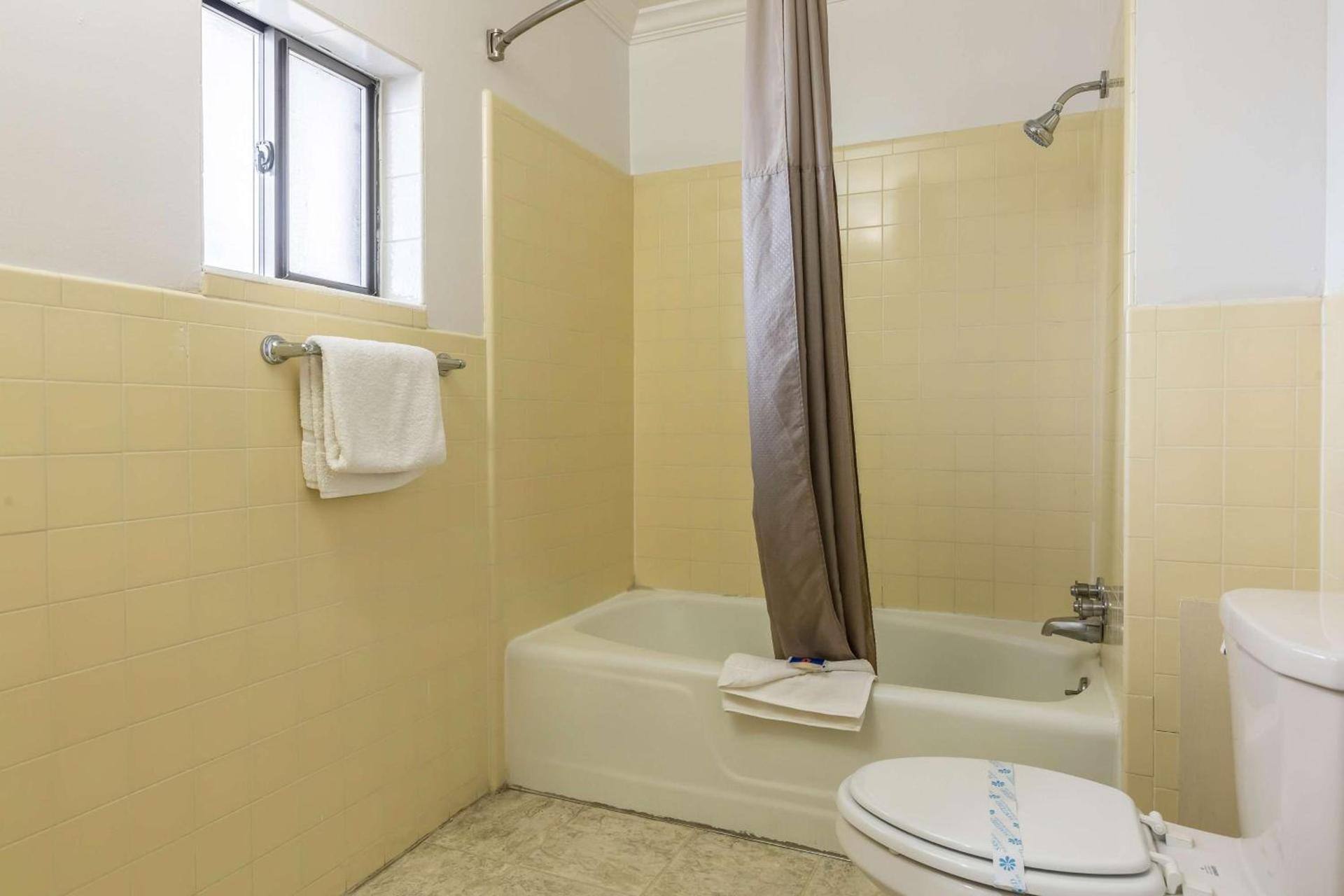 Motel 6 Tremonton, Utah photo 19